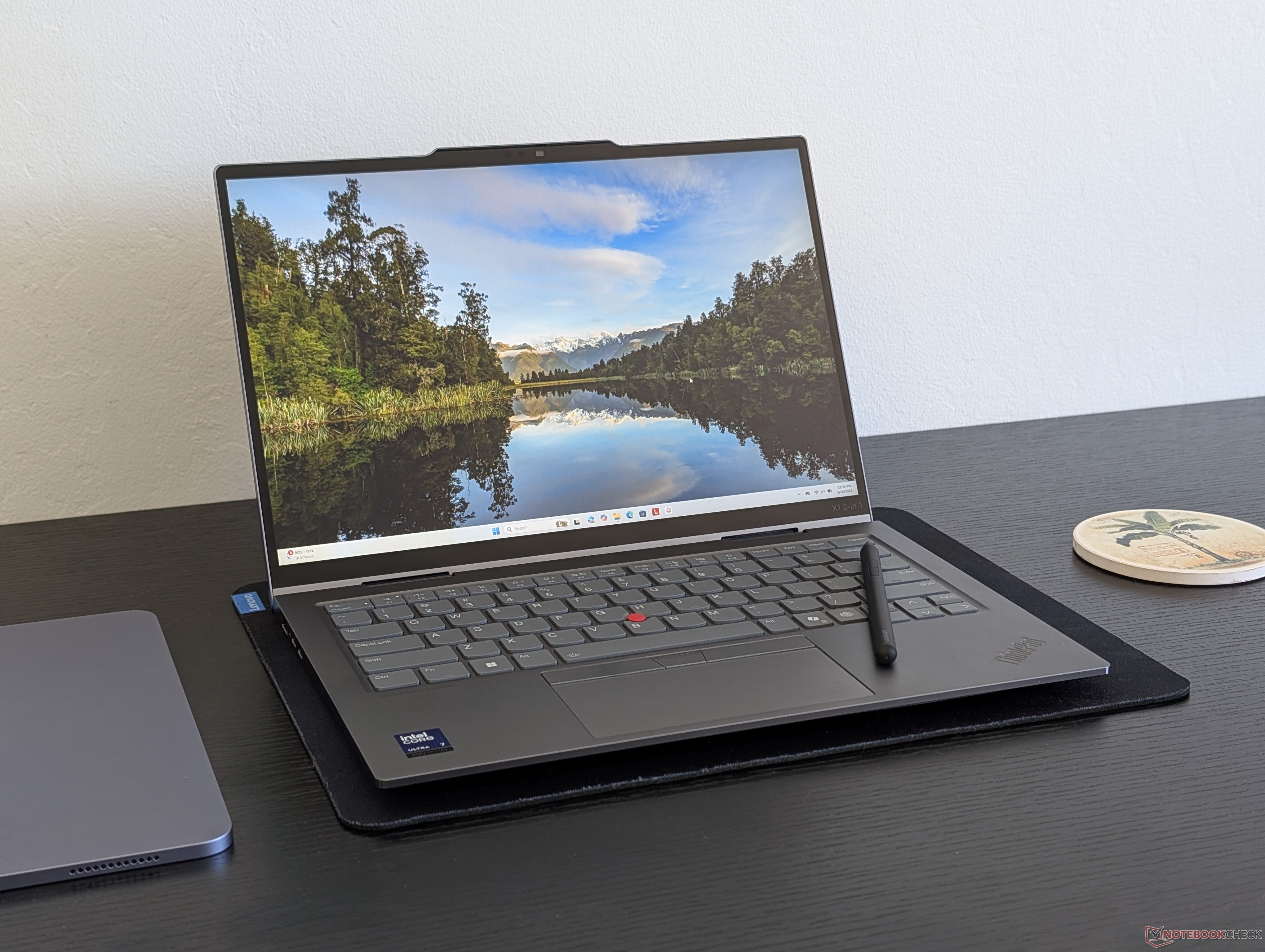 Recenzja konwertowalnego Lenovo ThinkPad X1 2-w-1 Gen 10: Doskonała wydajność dzięki Intel Lunar Lake