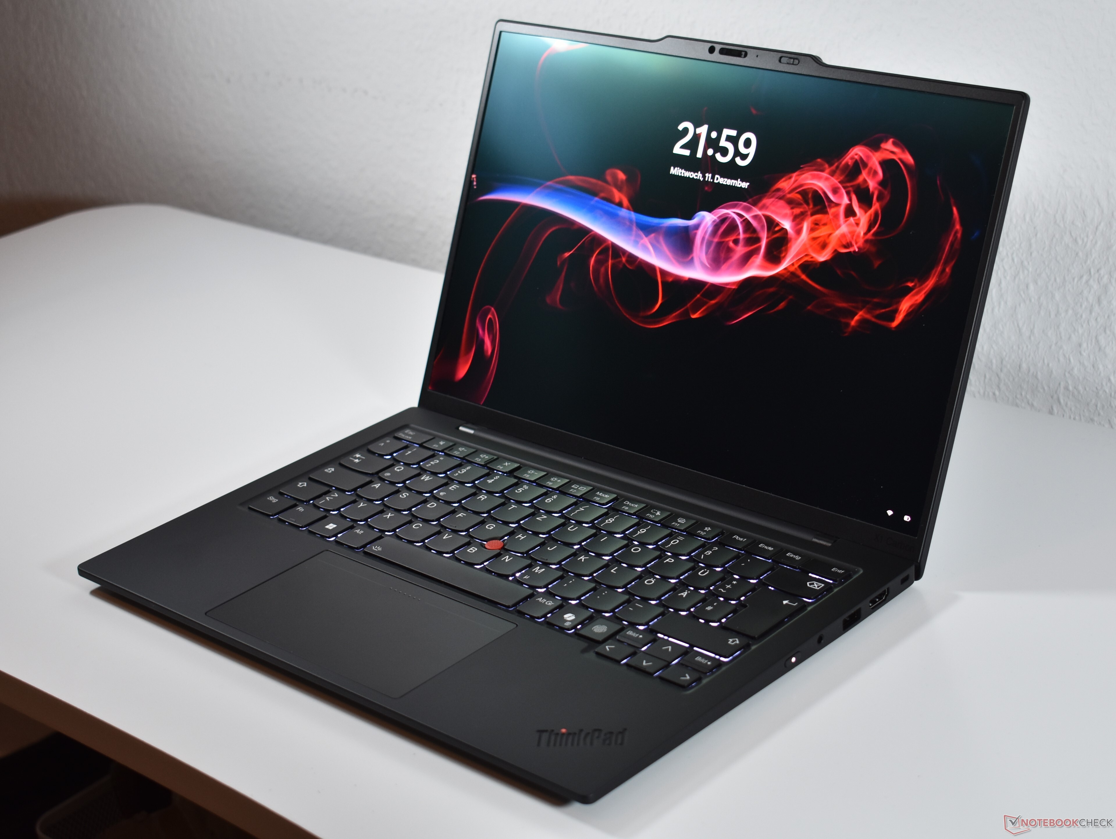 Lenovo ThinkPad X1 Carbon Gen 13 本体 Recenzja laptopa Lenovo ThinkPad X1 Carbon Gen 13 Aura