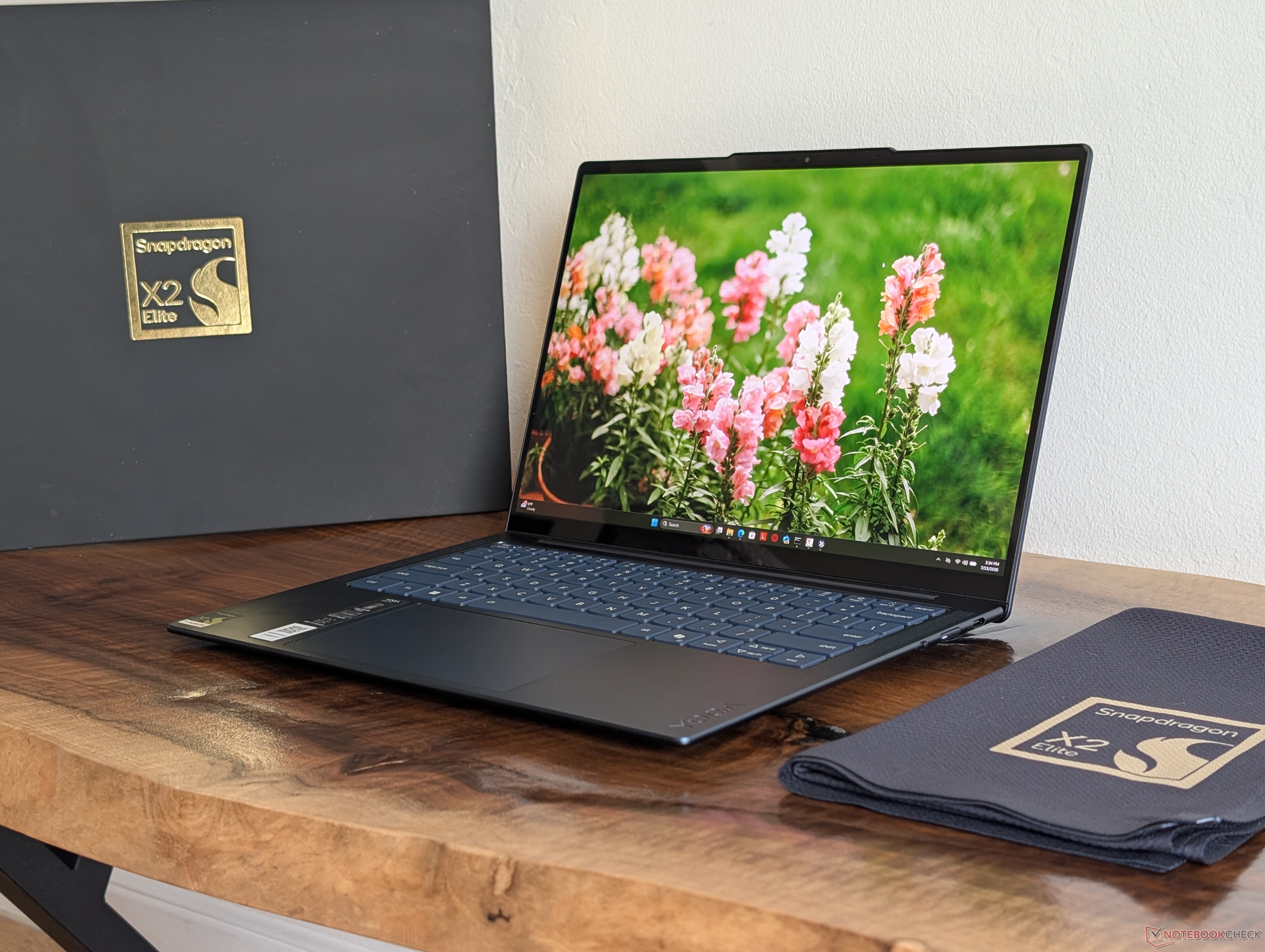 Recenzja Lenovo Yoga Slim 7 14Q8Y11: Postawienie na system Windows ARM z procesorem Snapdragon X2E