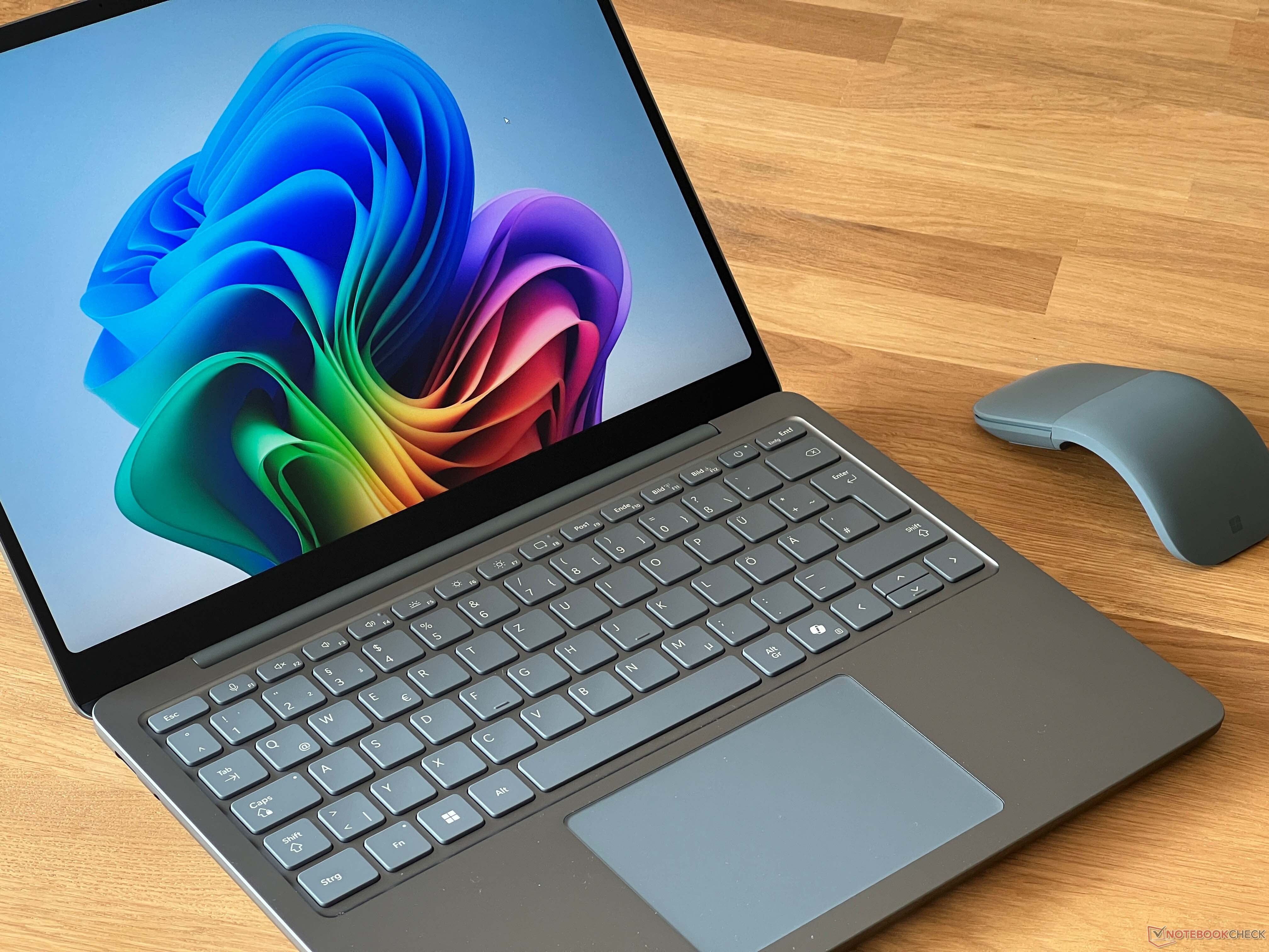 Zbędny i zbyt drogi? - Recenzja Microsoft Surface Laptop 13 z procesorem Snapdragon X Plus