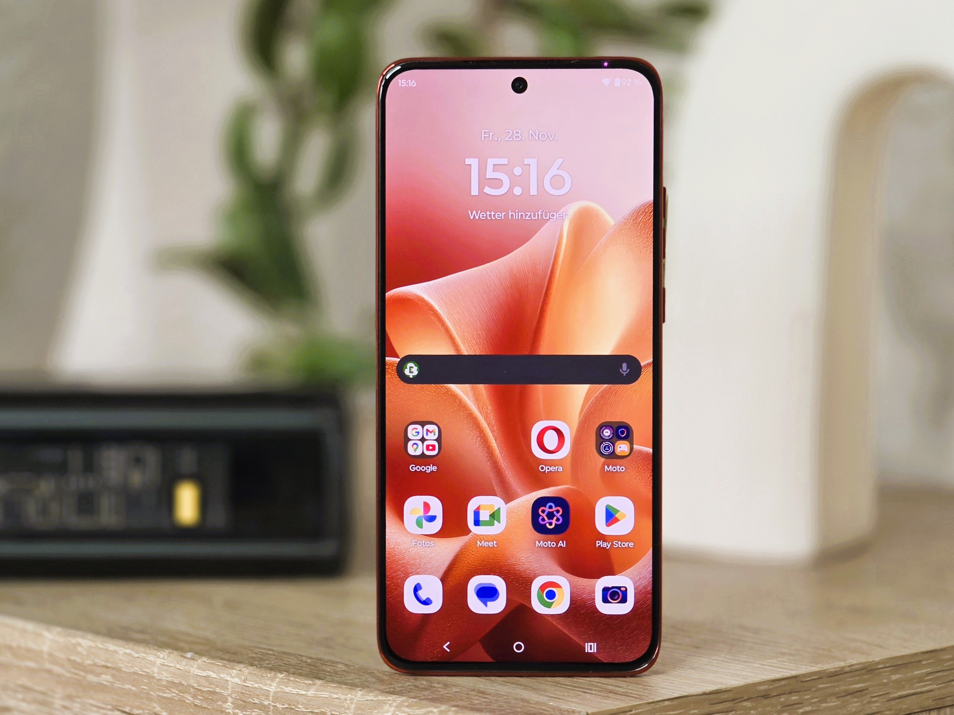 Kompaktowy telefon z fantastyczną żywotnością baterii: Motorola Edge 60 Neo werdykt