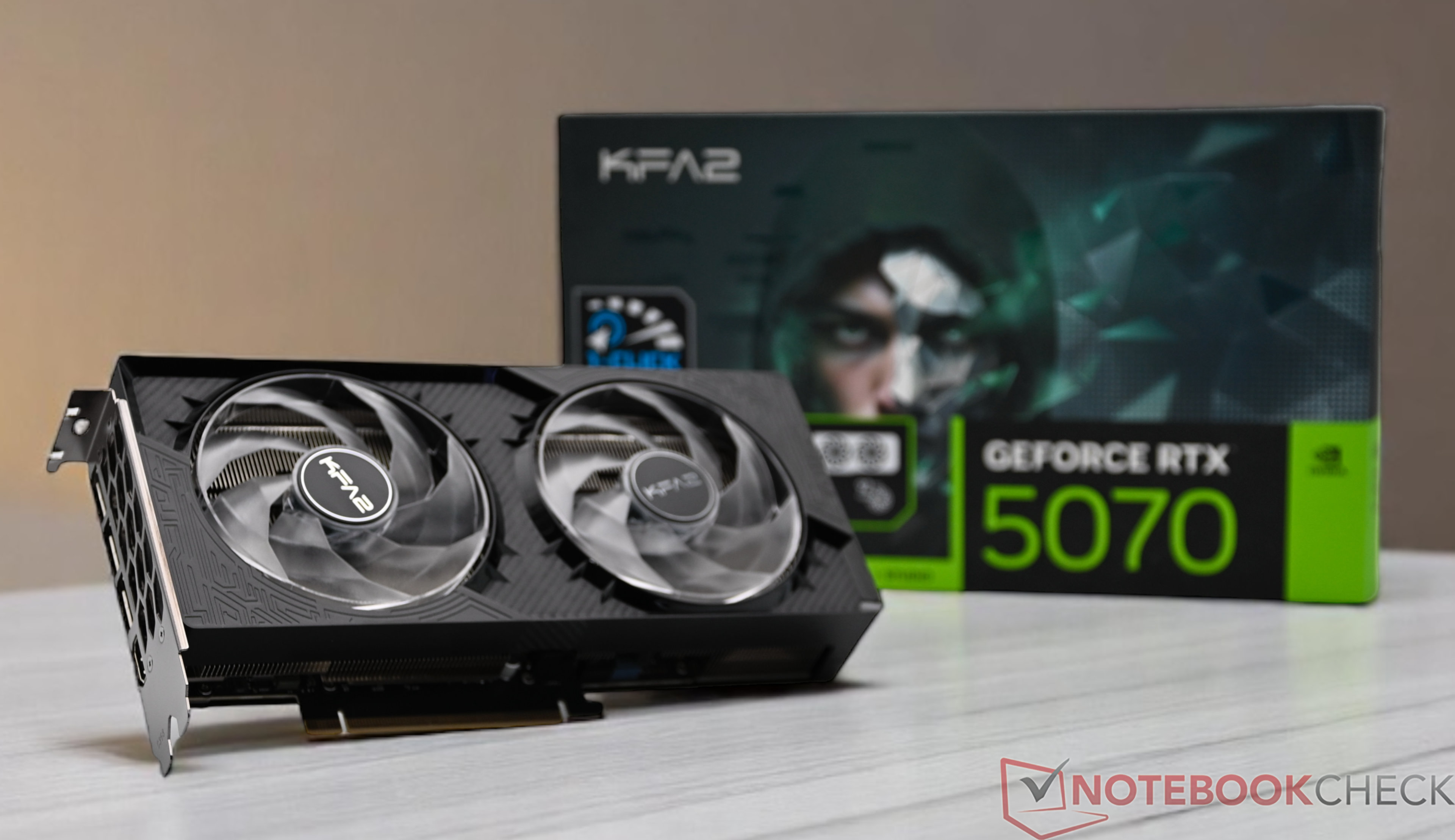 Nvidia Blackwell za 670 dolarów: KFA2 GeForce RTX 5070 1-Click OC vs Recenzja AMD Radeon RX 9070