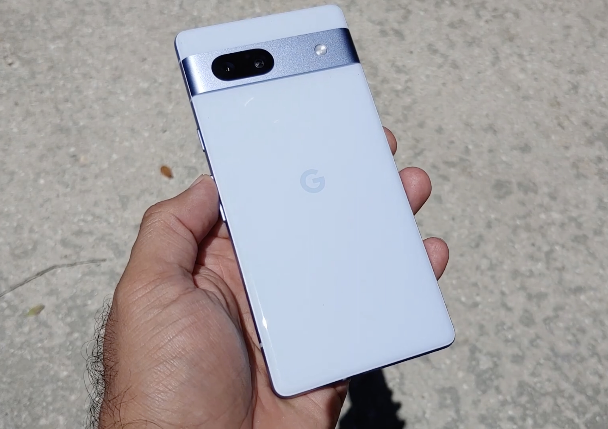 Google Pixel 7a gwiazda w hands-on wycieku z mniejszą baterią niż Pixel ...