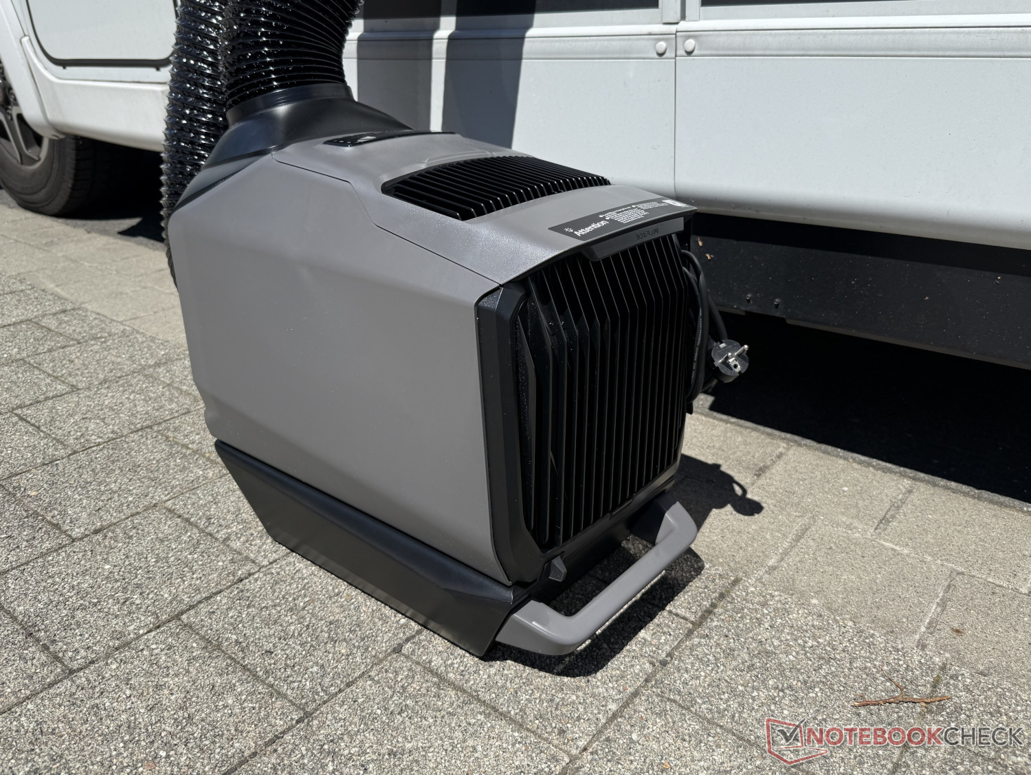 Inteligentne chłodzenie w upalne lato: Recenzja przenośnego klimatyzatora EcoFlow Wave 3