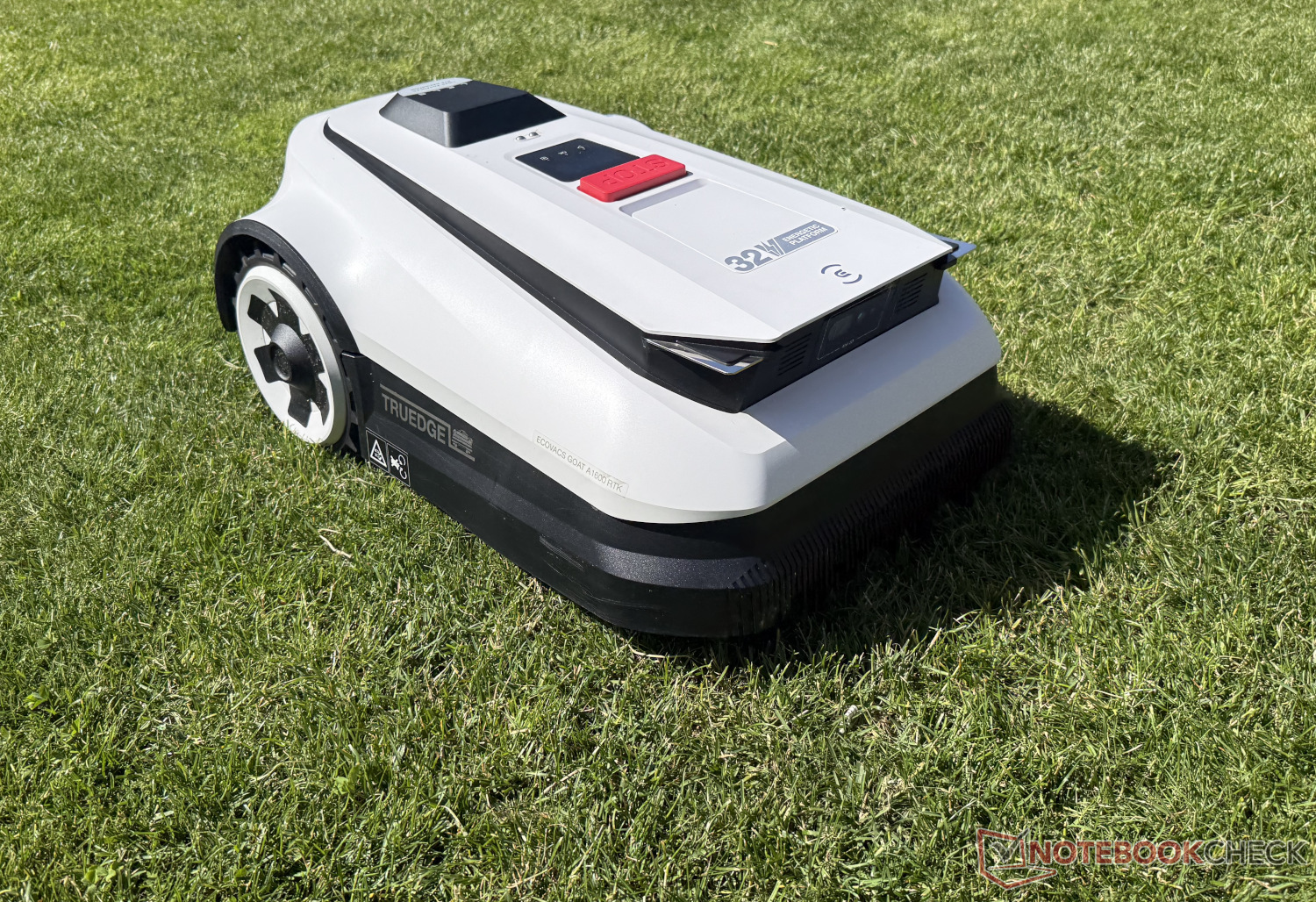 Ta zrobotyzowana kosiarka jest naprawdę szybka: Recenzja Ecovacs Goat A2500 RTK