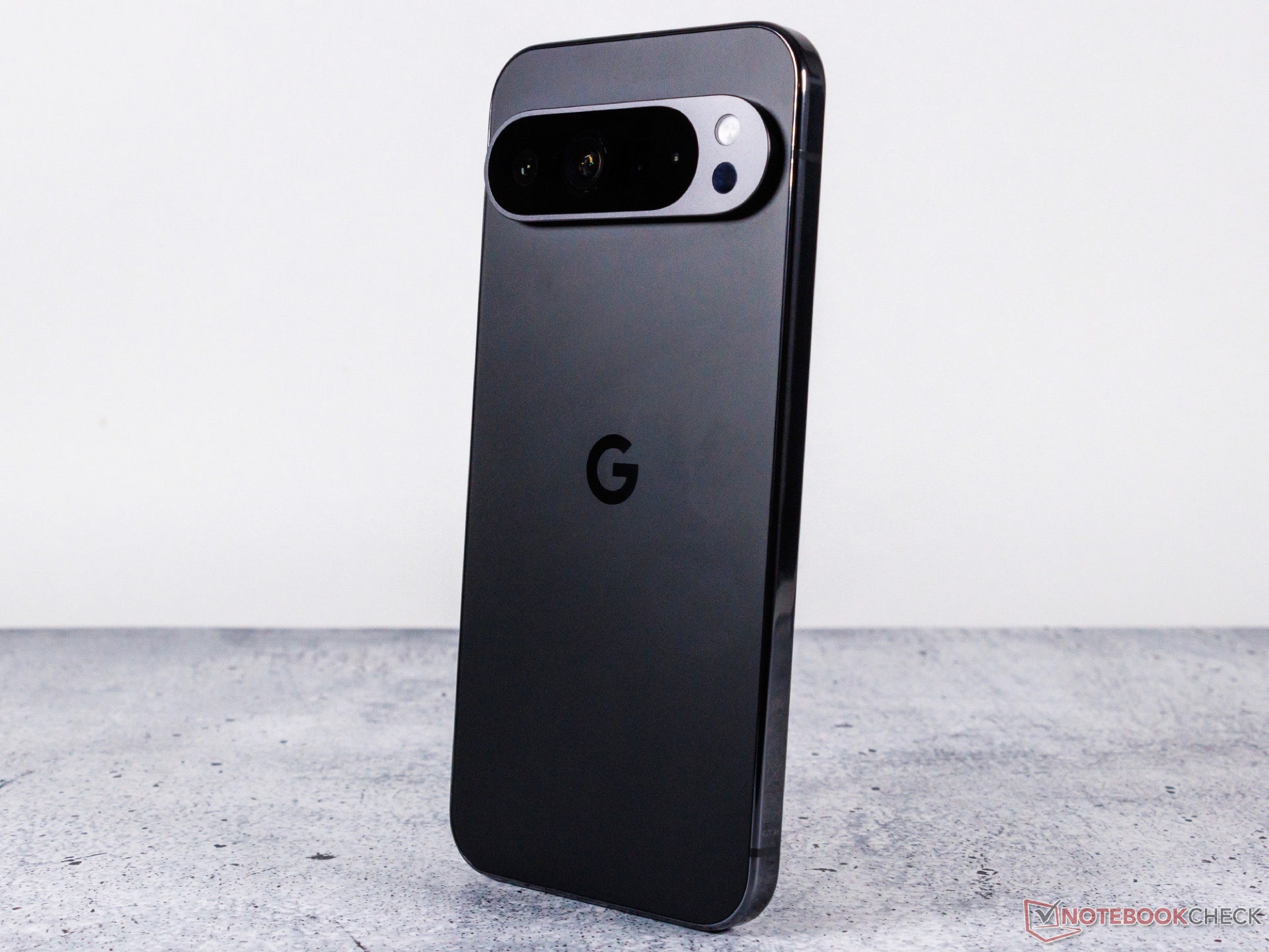 Google Pixel 10 (Pro) może otrzymać długo oczekiwaną aktualizację wyświetlacza, aby zmniejszyć bóle głowy i zmęczenie oczu