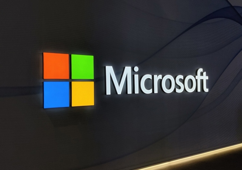 Microsoft zwalnia 9000 pracowników, dział Xbox mocno ucierpiał