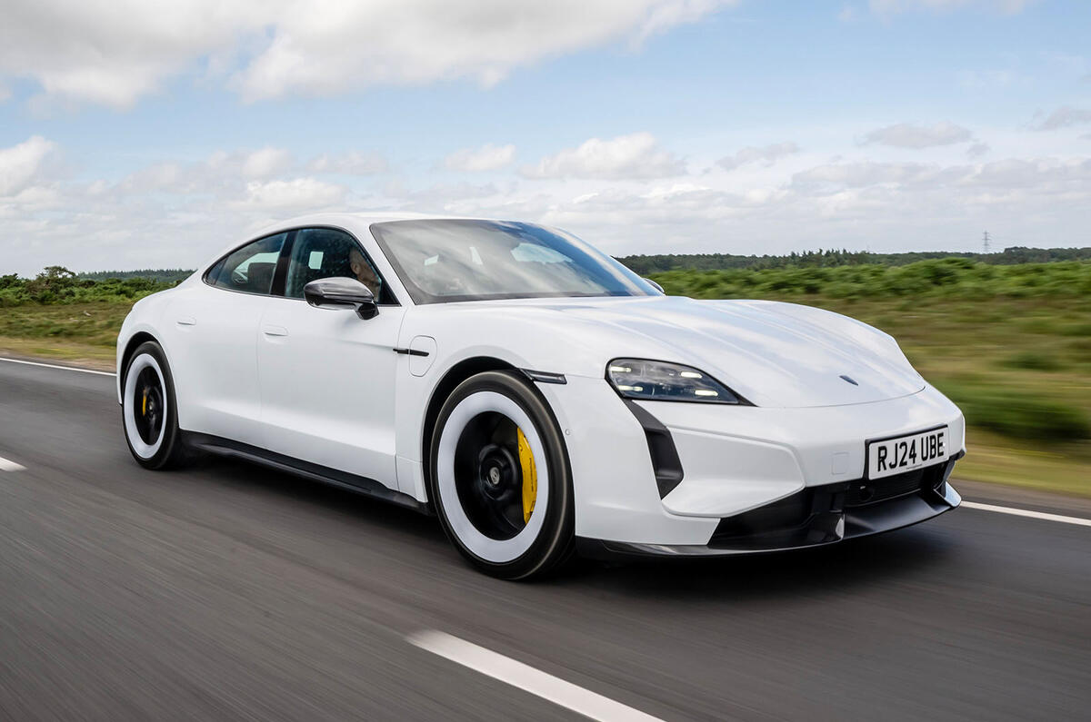 Porsche zawiesza sprzedaż Taycan EV w Wielkiej Brytanii z powodu obaw o bezpieczeństwo baterii