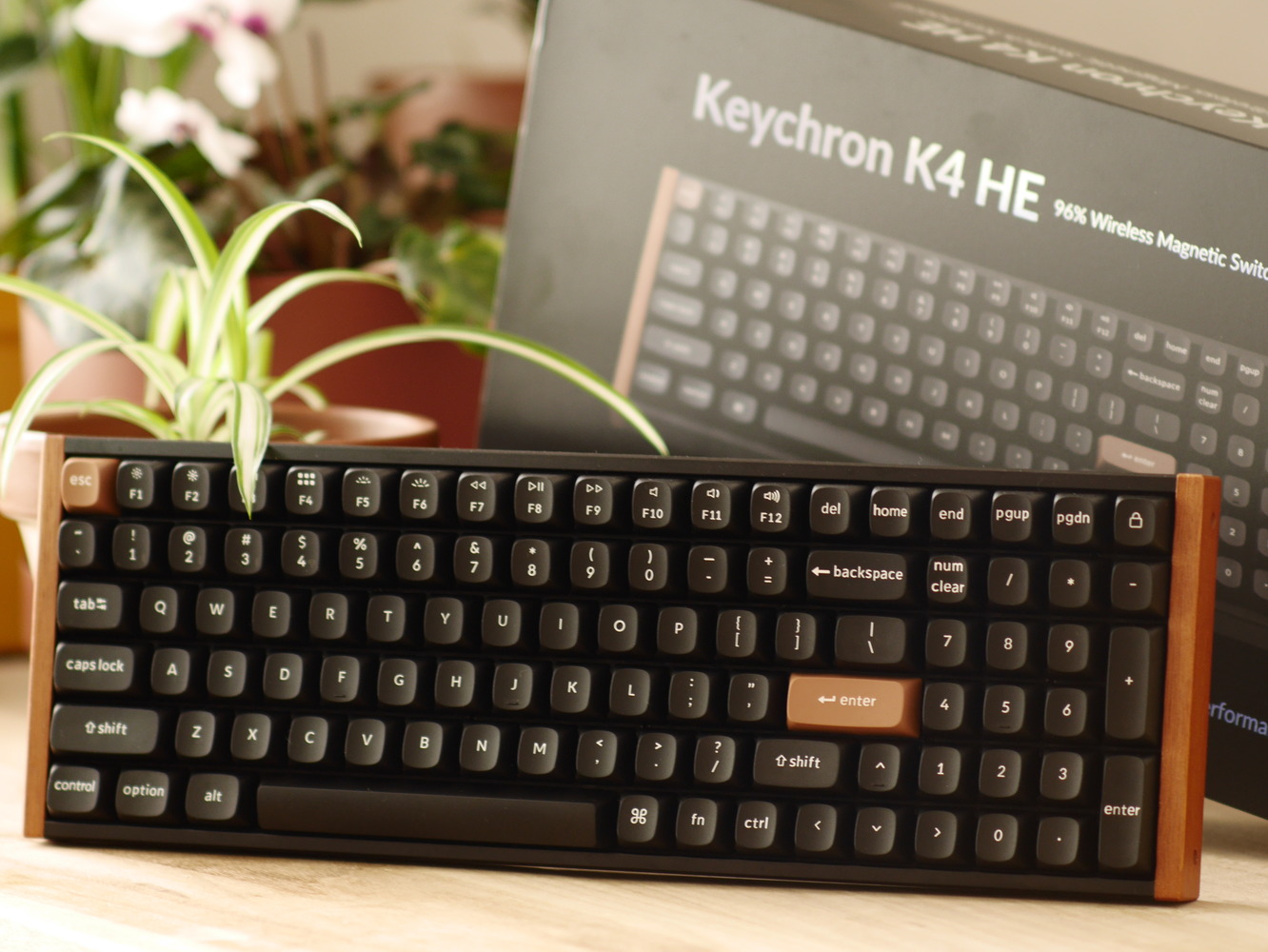 Recenzja Keychron K4 HE: Bezprzewodowa klawiatura do gier dla prawie każdego
