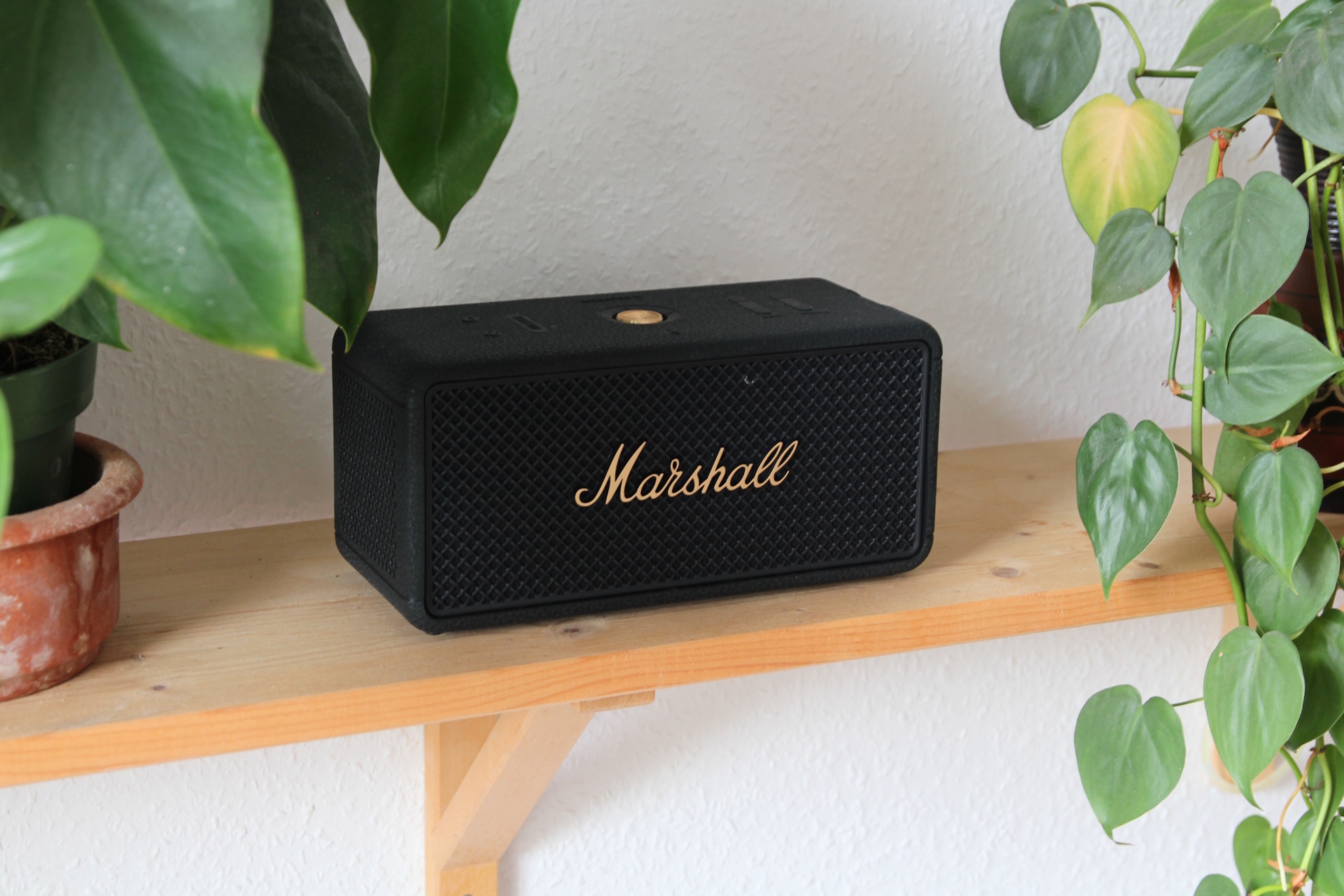 Brzmienie pełne basów: Recenzja głośnika Bluetooth Marshall Middleton II