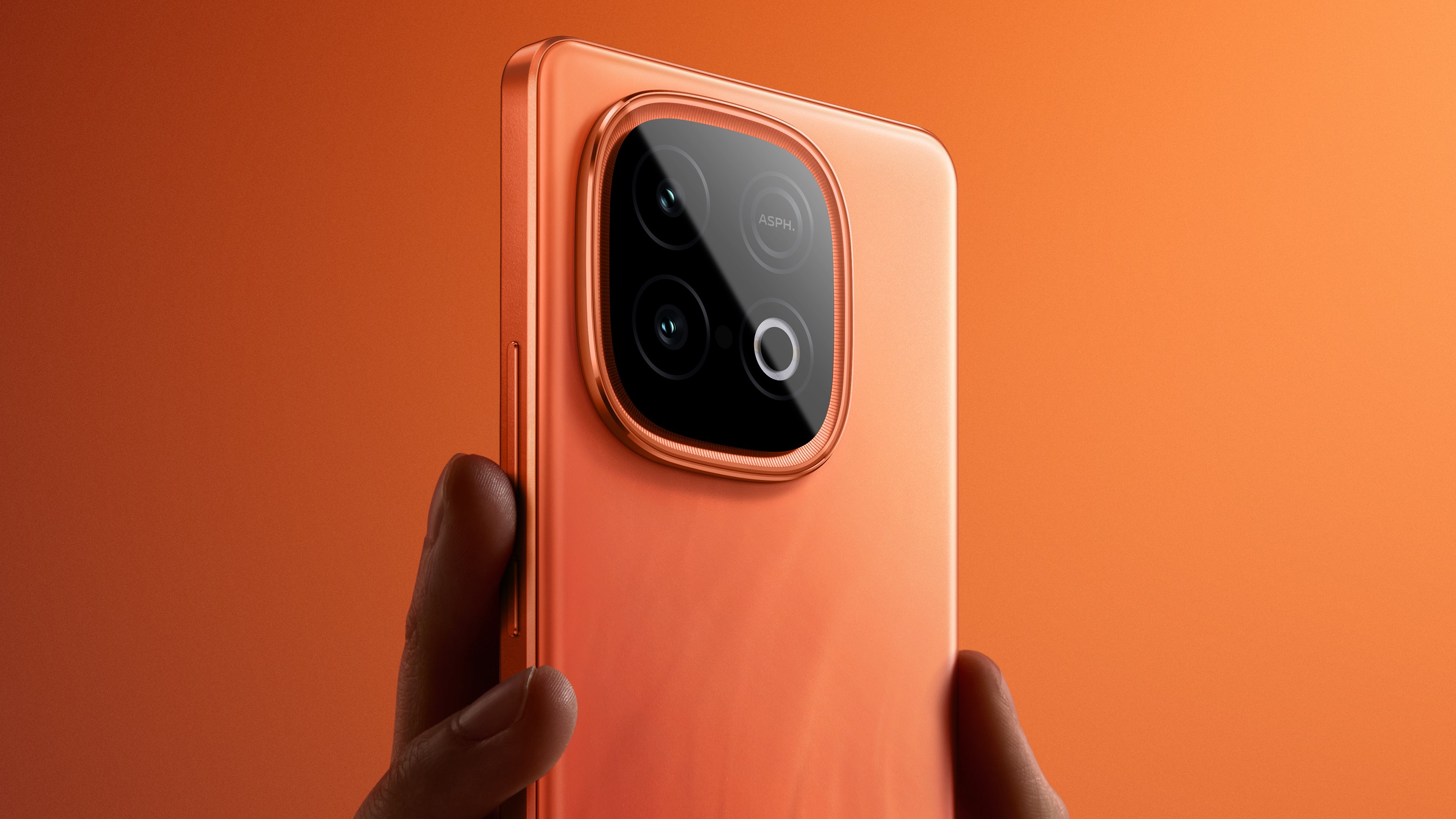 IQoo Z10 Turbo Pro: Pierwszy na świecie telefon 7,000mAh/120W z wyświetlaczem 144Hz