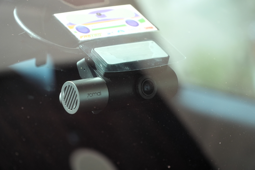 Recenzja kamery samochodowej 70mai 4K T800: Wysokiej klasy kamera samochodowa z funkcjami premium i doskonałą jakością wideo