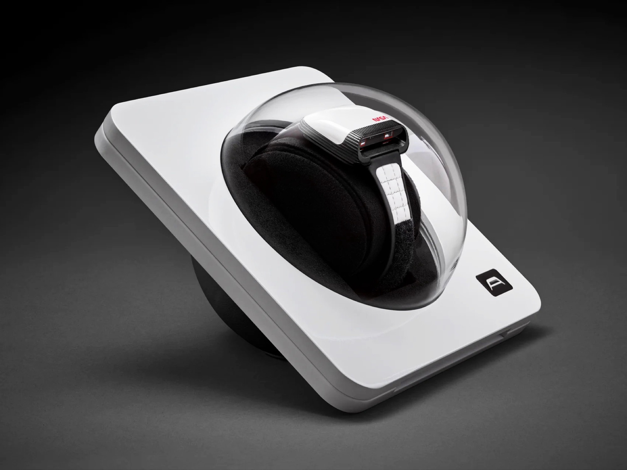 Zegarek NASA Tribute łączy w sobie Amida Digitrend z 1976 roku z kosmicznym designem