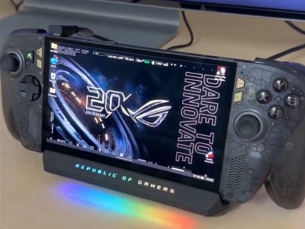 Asus wprowadza na rynek handheld ROG Ally X20 z wyświetlaczem OLED i układem Ryzen Z2 Extreme