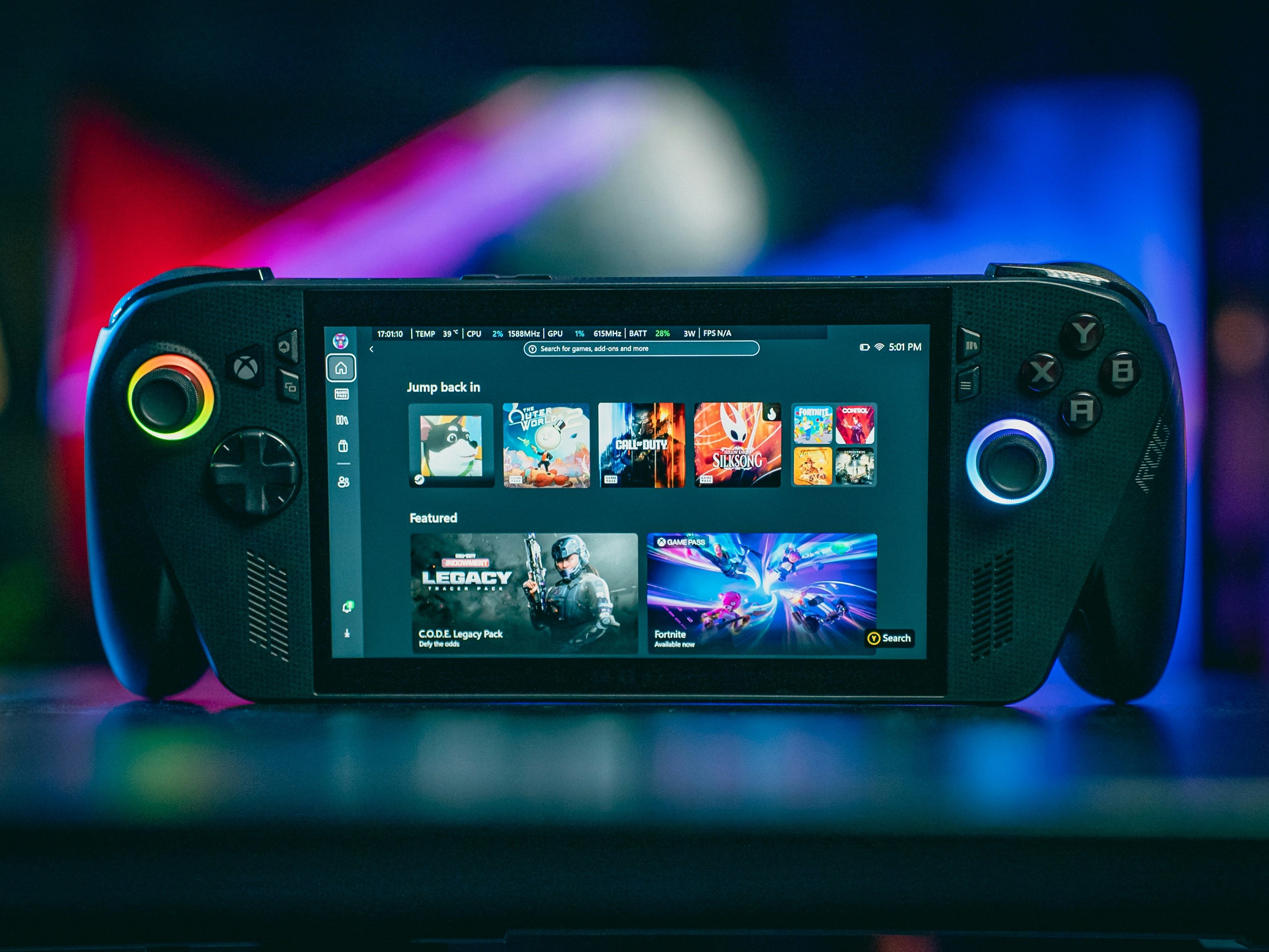 Według doniesień tryb Xbox w systemie Windows 11 zużywa mniej pamięci RAM niż standardowa wersja systemu Windows 11, jednak nie przekłada się to na lepszą wydajność w grach