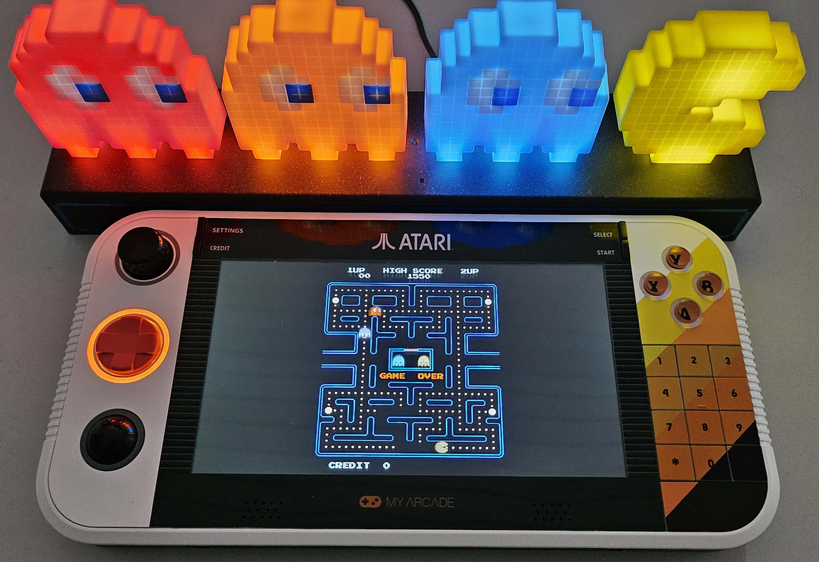 Recenzja Atari Gamestation Go: Jak grać na przenośnym urządzeniu do gier retro
