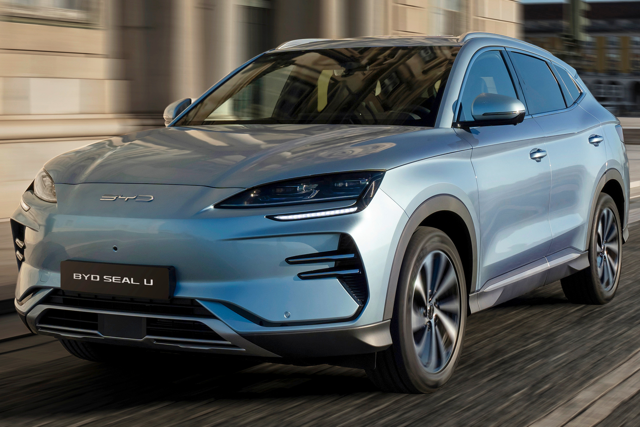 BYD i Chery wyprzedzają Teslę: Chiny odpowiadają za 84% globalnego wzrostu rynku motoryzacyjnego