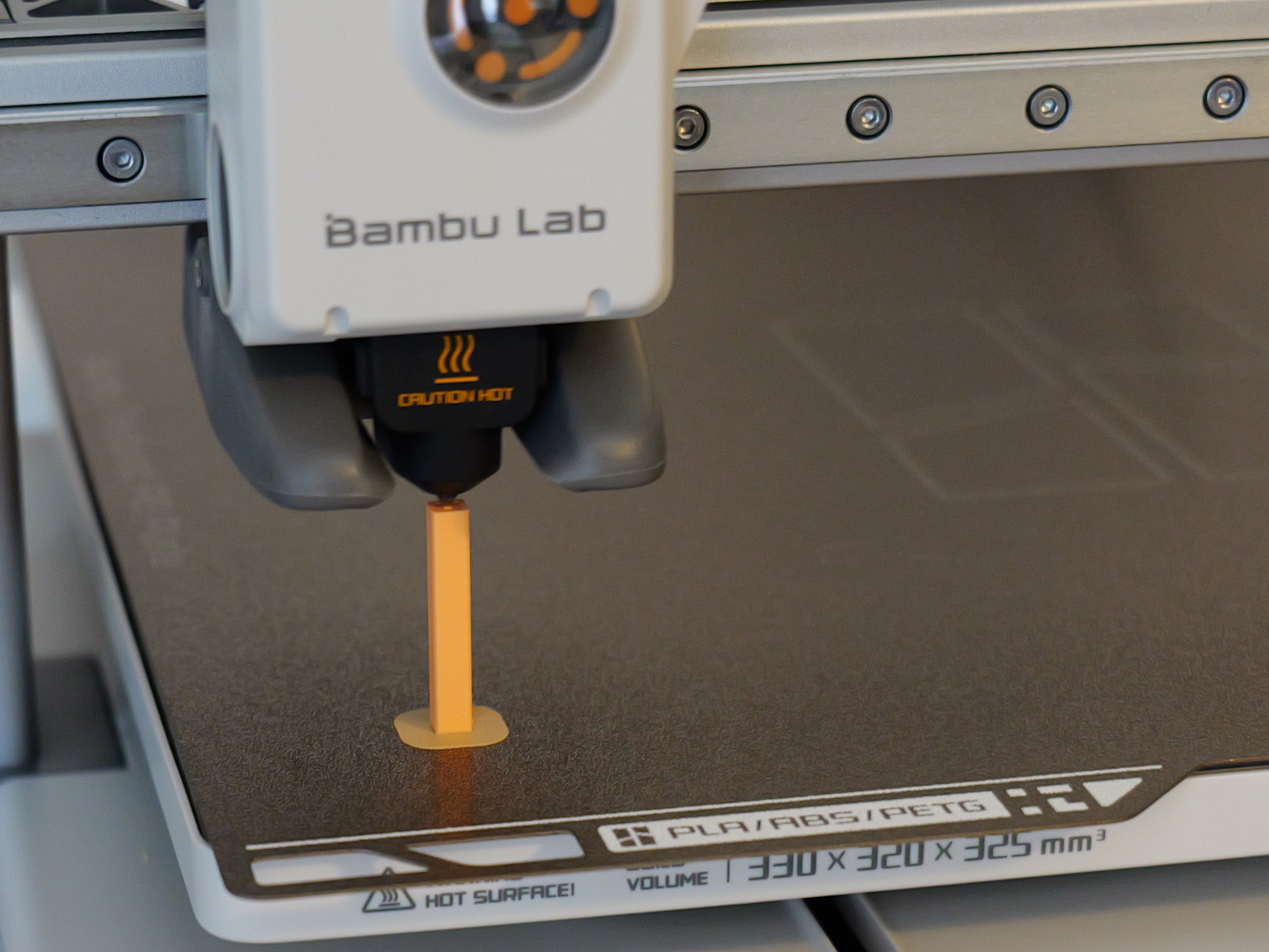 Recenzja drukarki Bambu Lab A2L: Duża objętość robocza i wysoka jakość w przystępnej cenie, a do tego opcja plotera