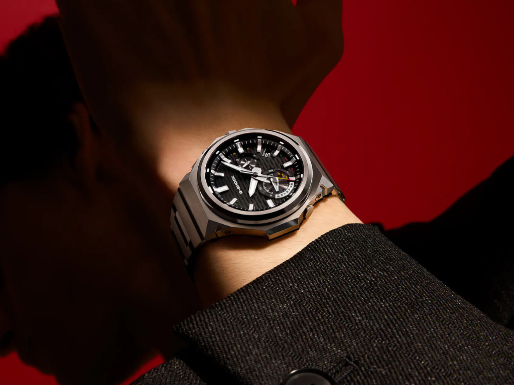 Popularne zegarki Casio G-Steel GST-B1000 są teraz oficjalnie wymienione na stronie Casio Japan, potwierdzając wcześniejsze przecieki