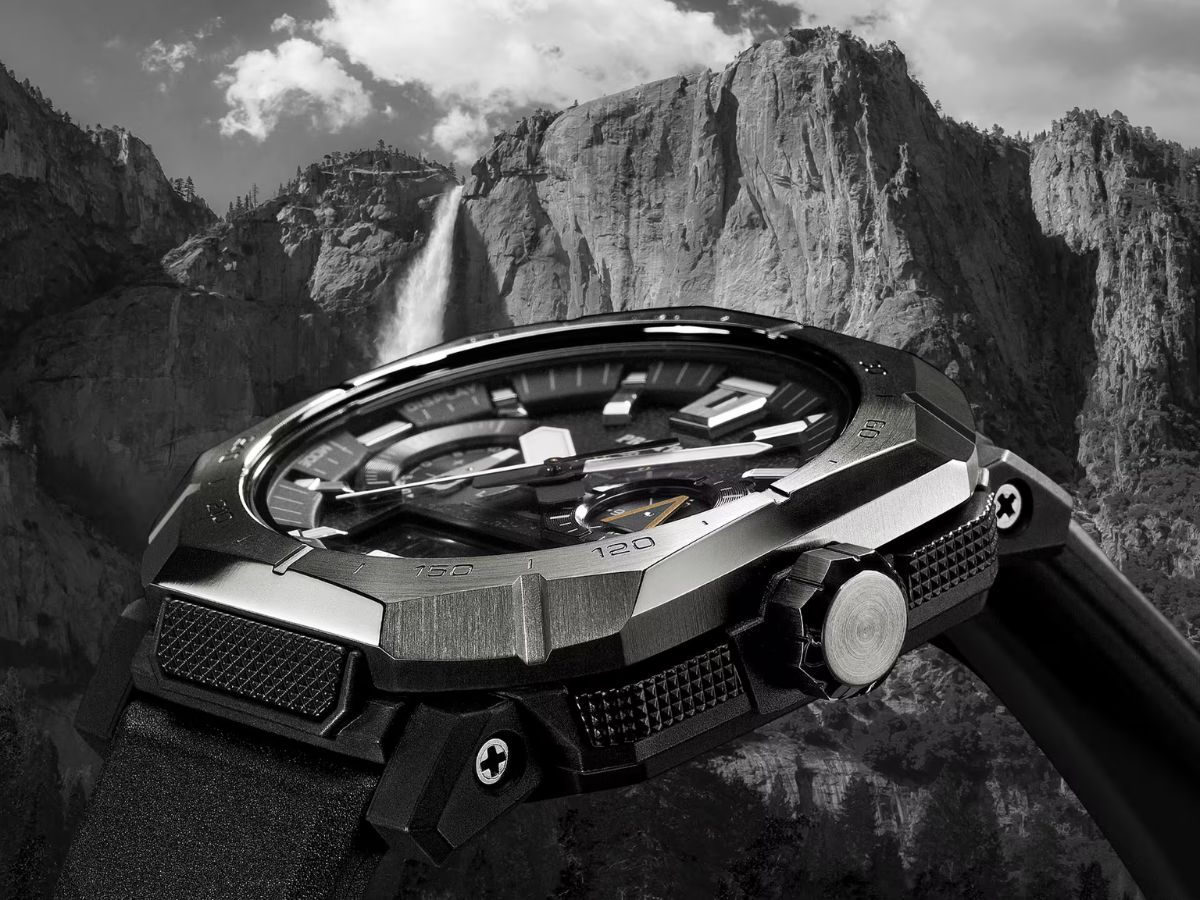 Casio wprowadza na rynek nowy inspirowany Yosemite zegarek Pro Trek z masywną metalową ramką