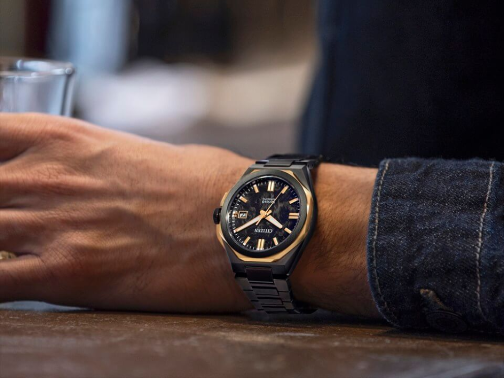 Citizen wprowadza na rynek nowe smukłe zegarki automatyczne z szafirowym szkłem, w tym limitowany model z kutego włókna węglowego