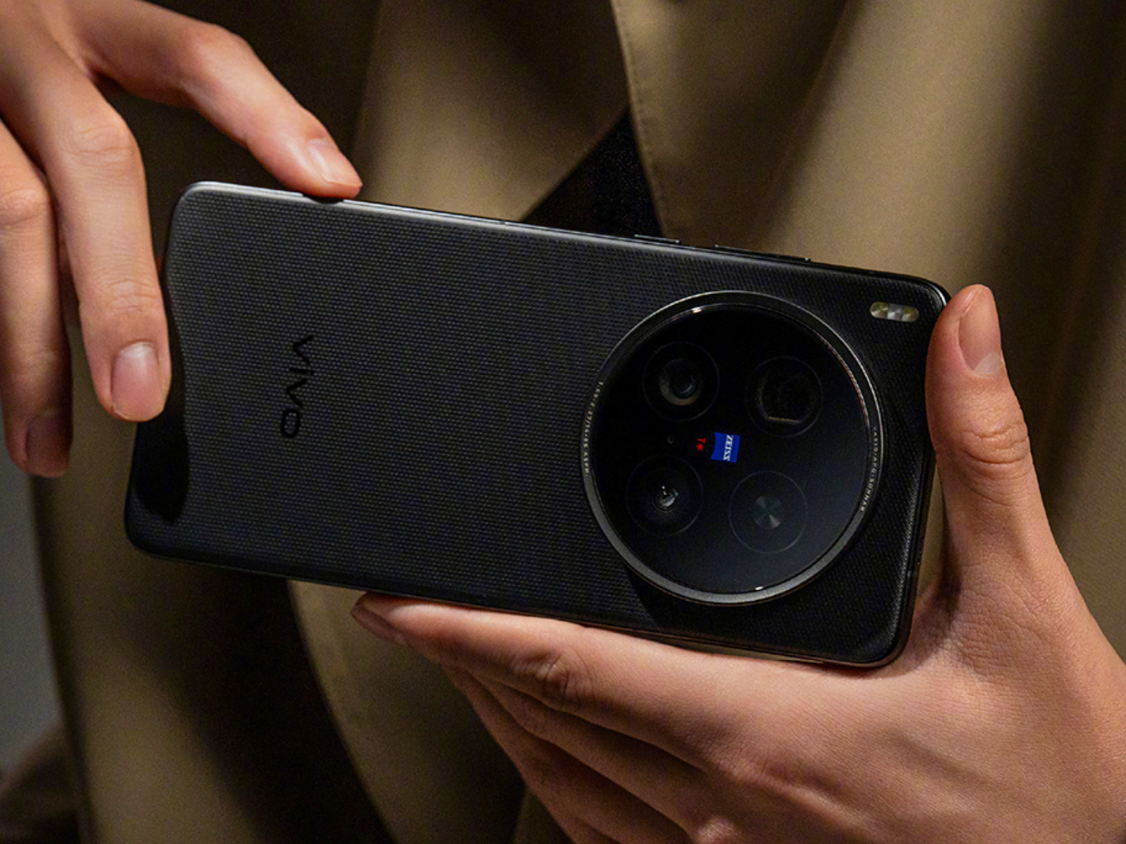 Vivo X300 Ultra: Pojawiają się nowe szczegóły dotyczące flagowego aparatu na całym świecie