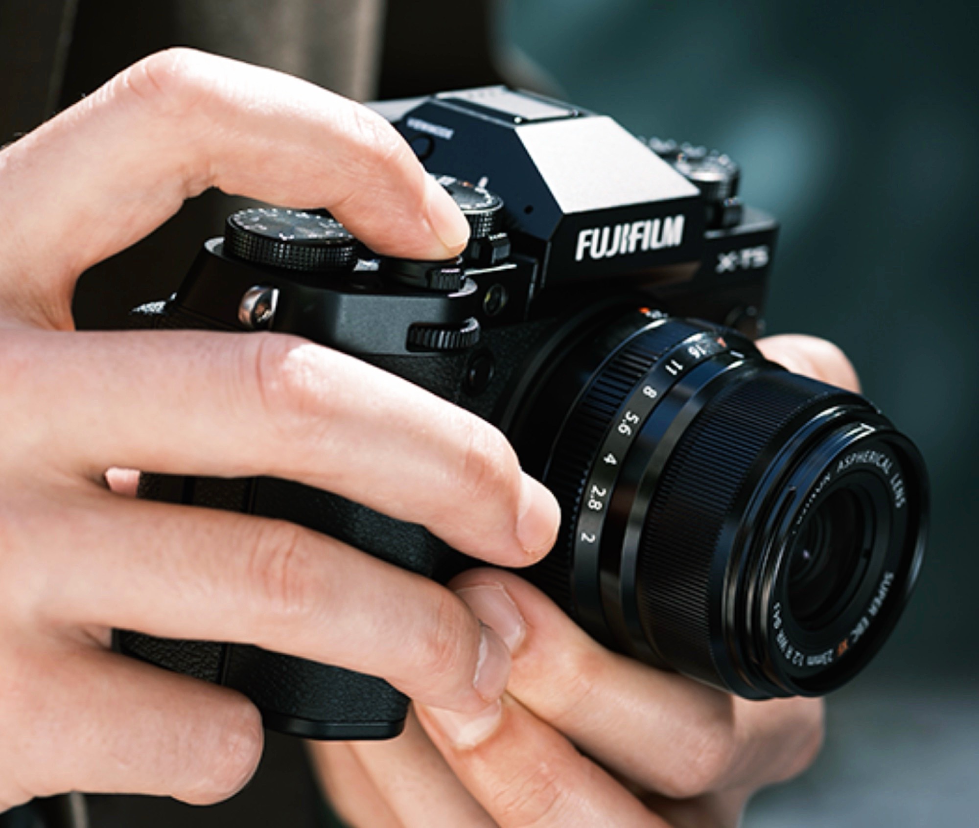 Fujifilm X-T6 ma podobno zadebiutować we wrześniu z trybem 200 MP i wieloma ulepszeniami