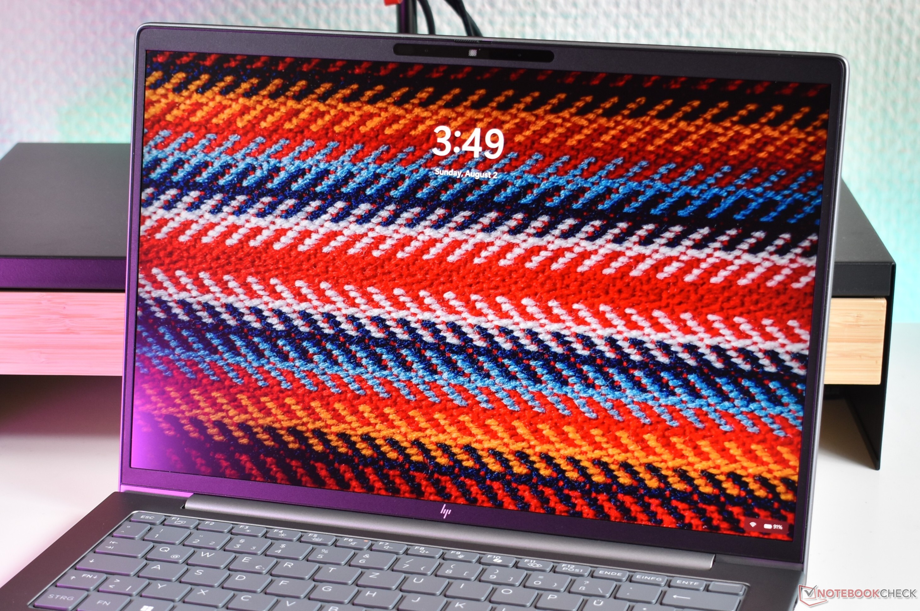Ten laptop marki HP posiada ekran, który (prawie) nie wymaga żadnych kompromisów