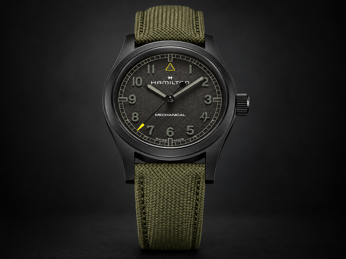Hamilton przekształca zegarek kapitana Price’a z gry „Modern Warfare 4” w prawdziwy model Khaki Field Mechanical o średnicy 38 mm