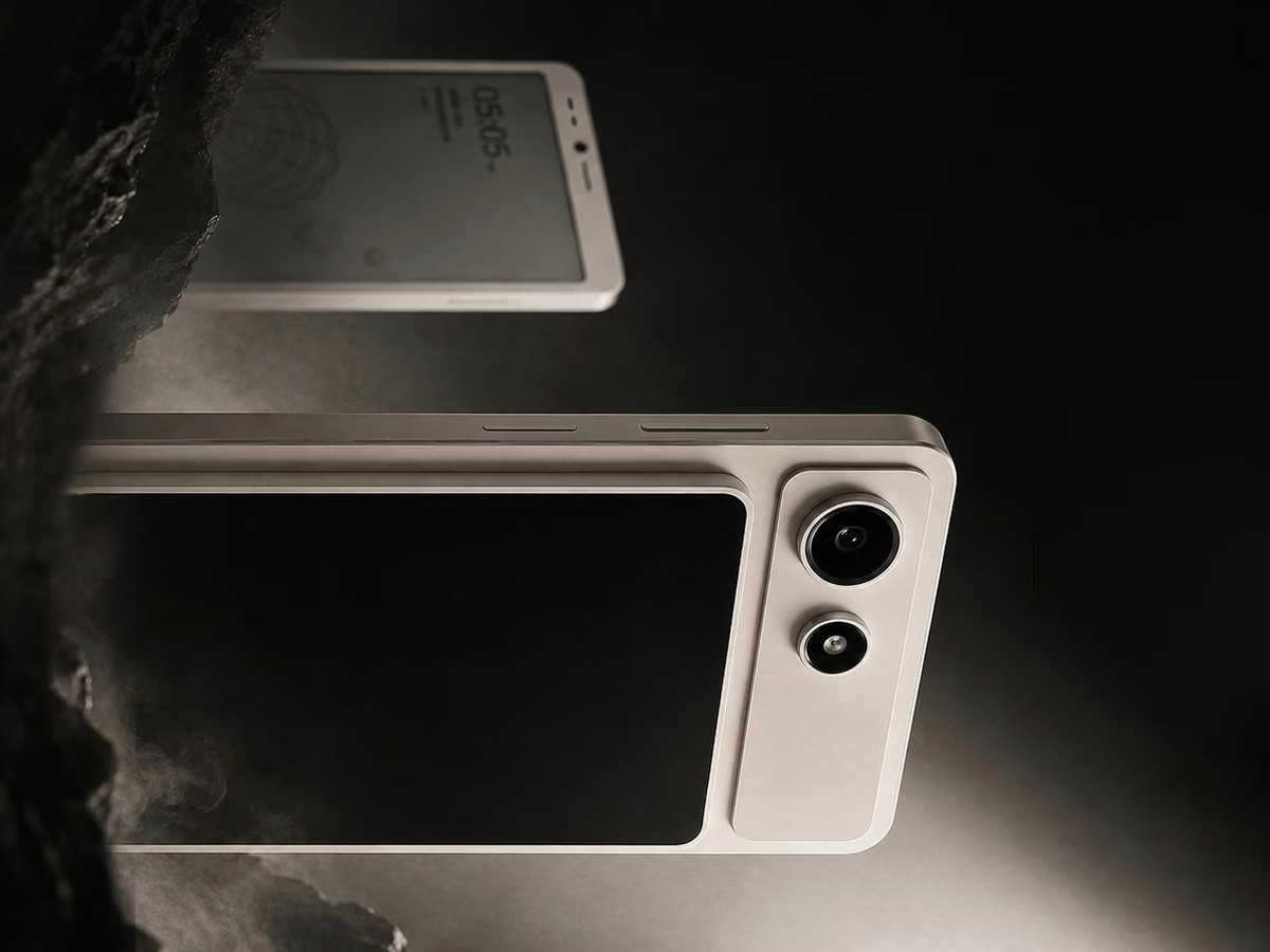 Firma Hisense ujawnia więcej szczegółów na temat nowego telefonu z ekranem e-ink i magnetycznym wyświetlaczem dodatkowym