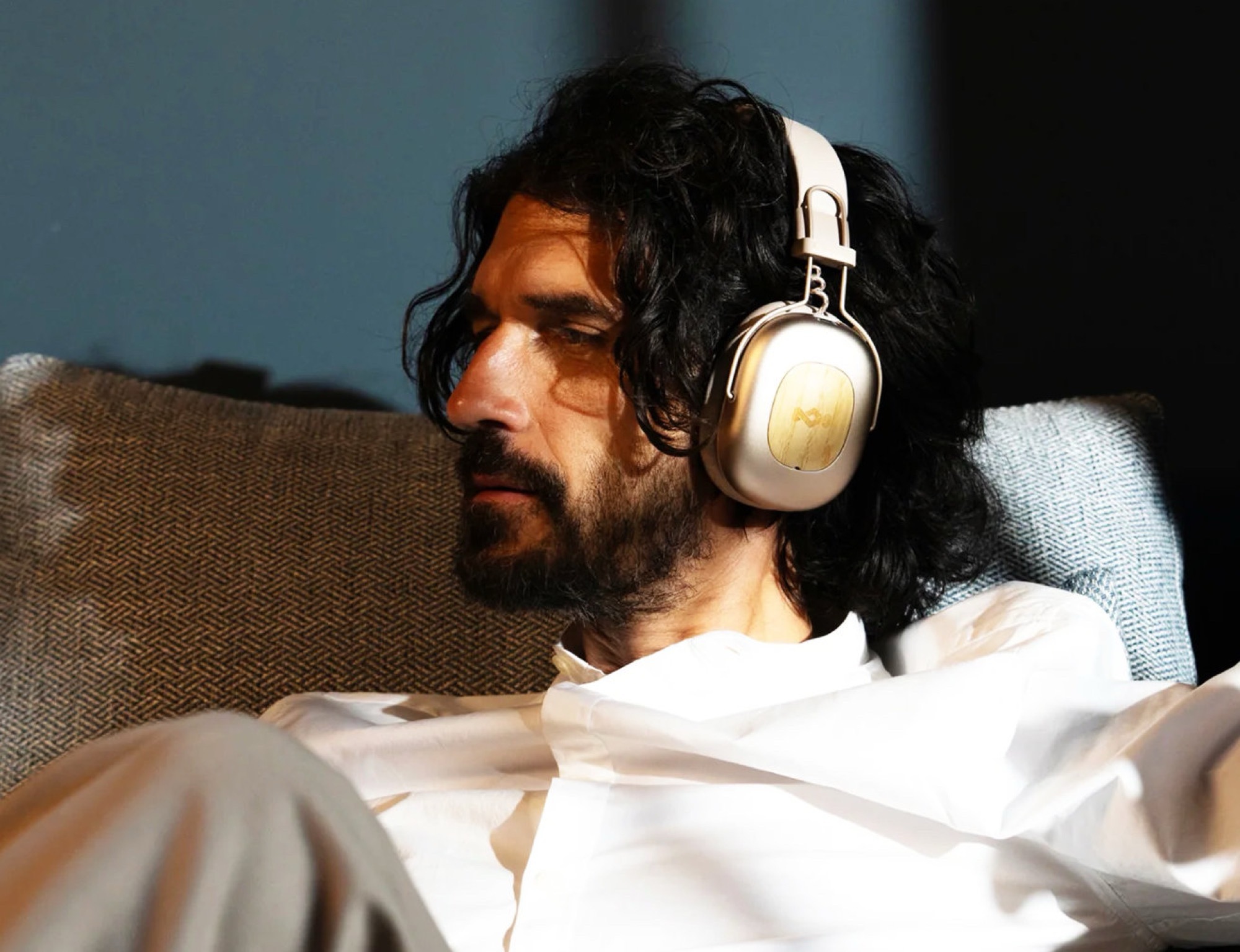 House of Marley Positive Vibration Rebel: Nauszne słuchawki ANC zapewniają 130 godzin pracy na baterii