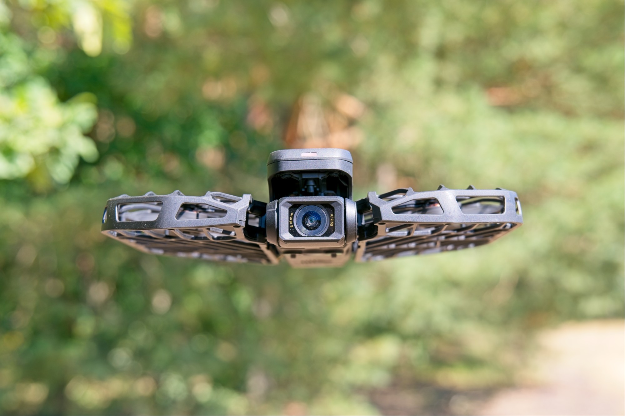 HoverAir X1 Promax: Wytrzymała alternatywa dla DJI Neo z rozdzielczością 8K i funkcją śledzenia – test
