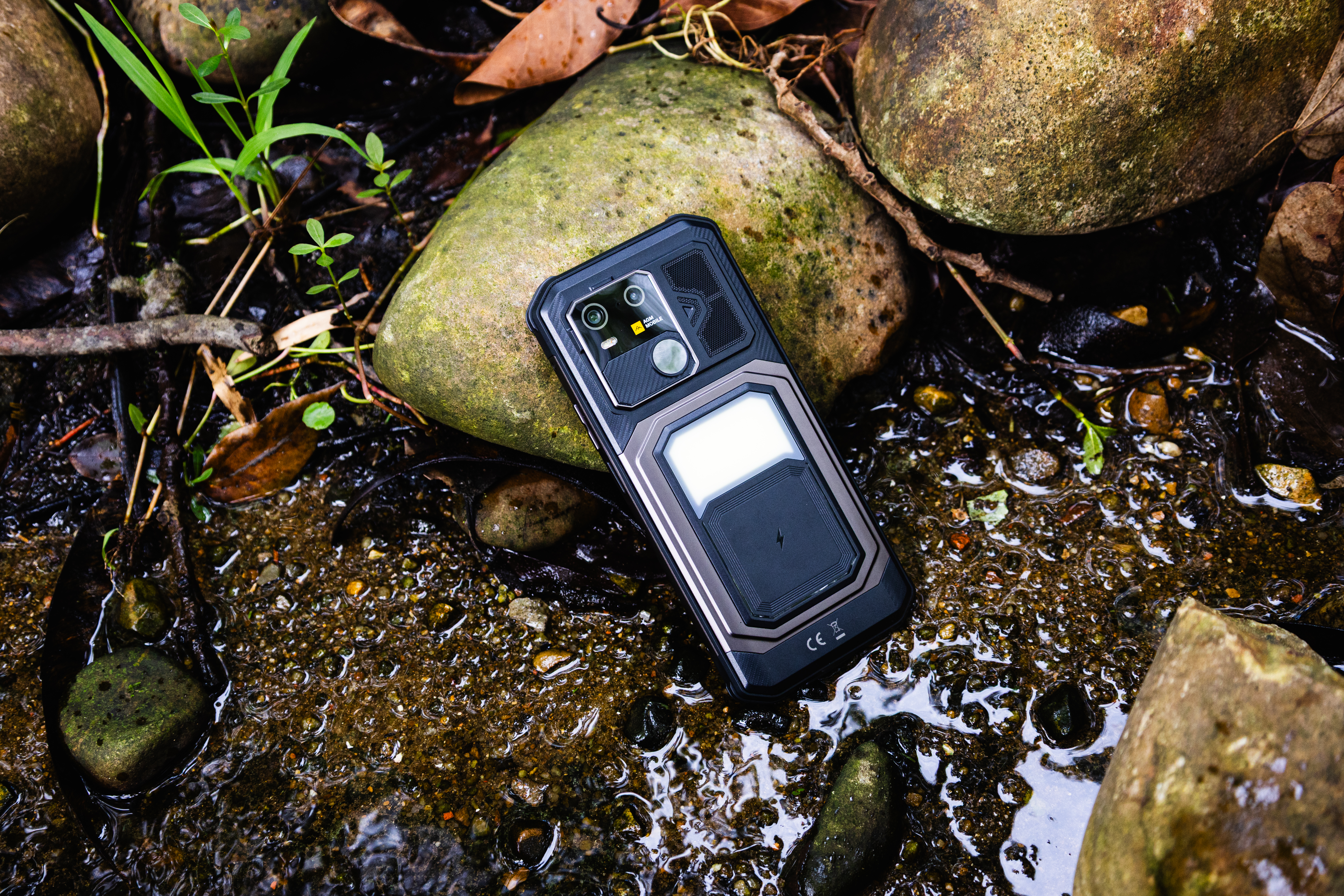 AGM G3 Pro debiutuje jako wszechstronny wytrzymały telefon z baterią 10 000 mAh i bezprzewodowym ładowaniem