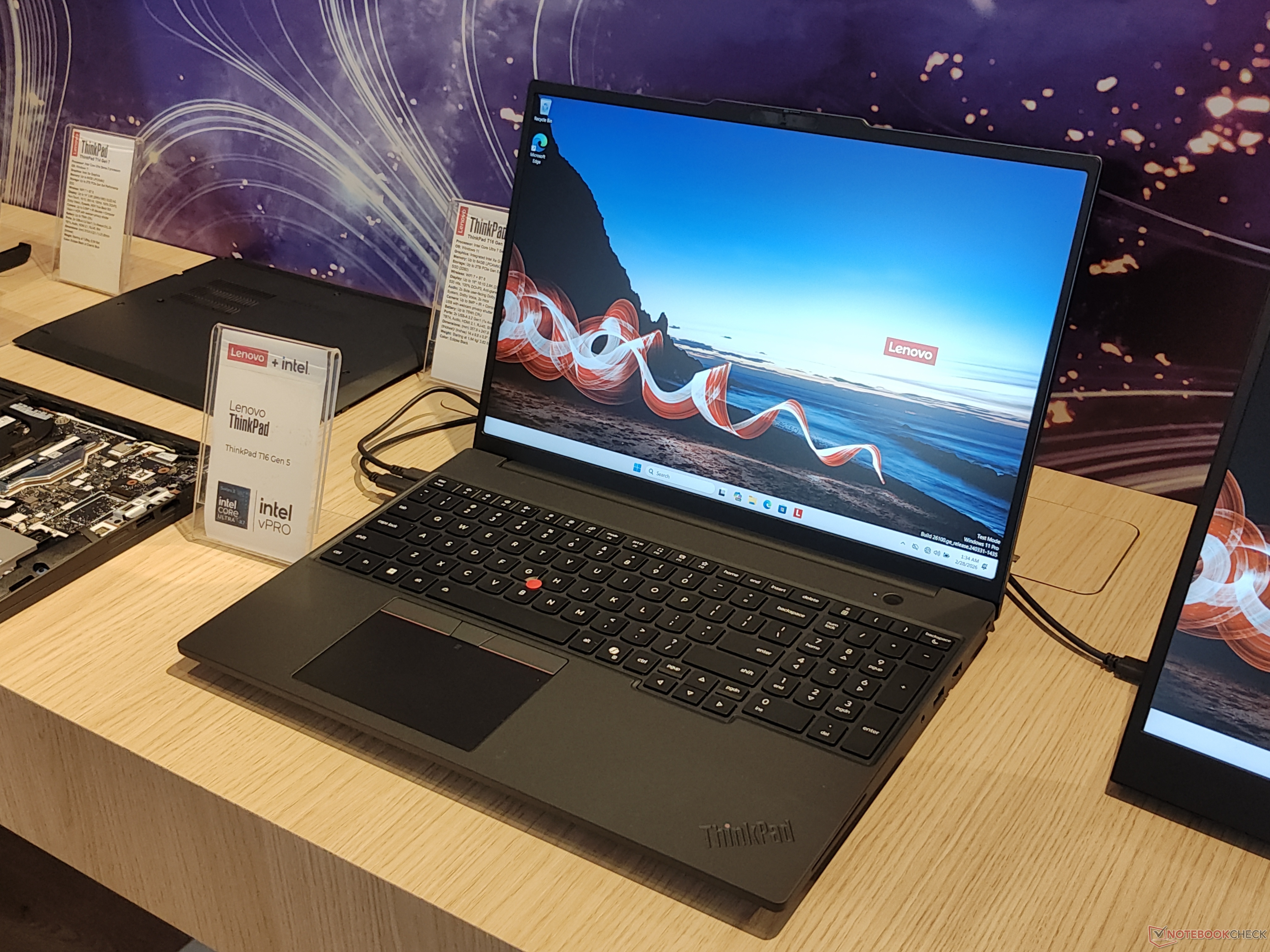 "Najlepszy T14, jaki kiedykolwiek zbudowaliśmy": Wywiad na temat nowego Lenovo ThinkPad T14 G7