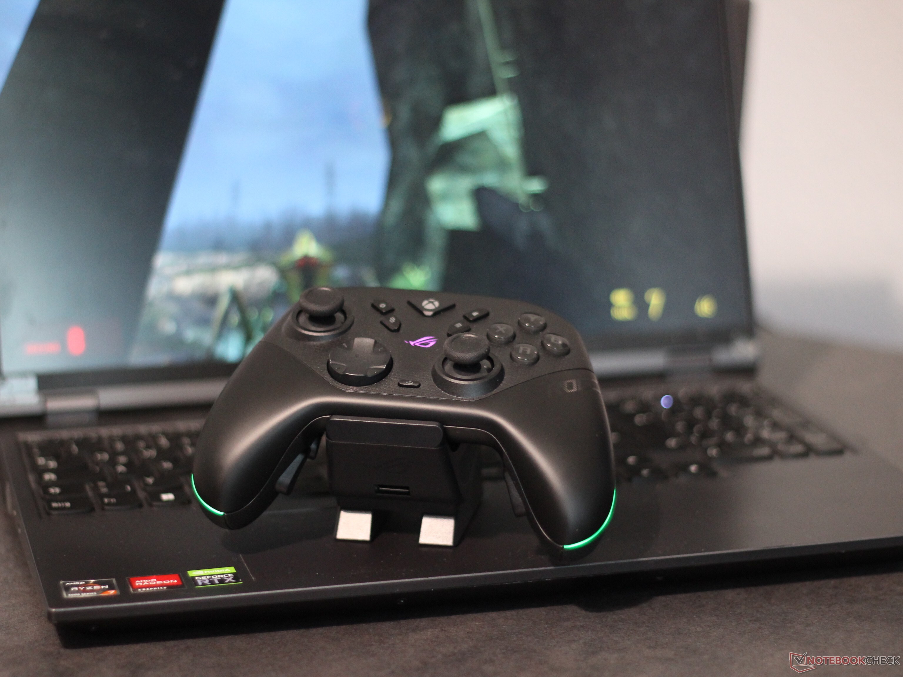 Recenzja Asus ROG Raikiri II: Kontroler do gier z TMR i dodatkowymi opcjami