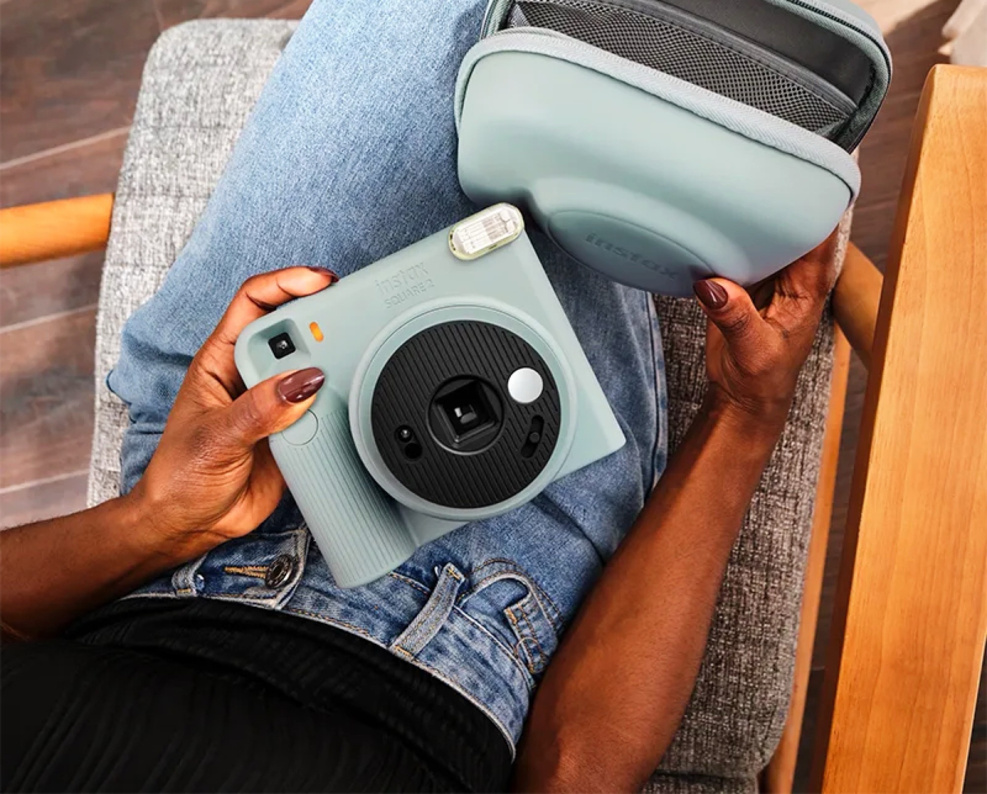 Instax Square 2 debiutuje z analogowymi filtrami zapewniającymi większą kontrolę nad kreatywnymi efektami