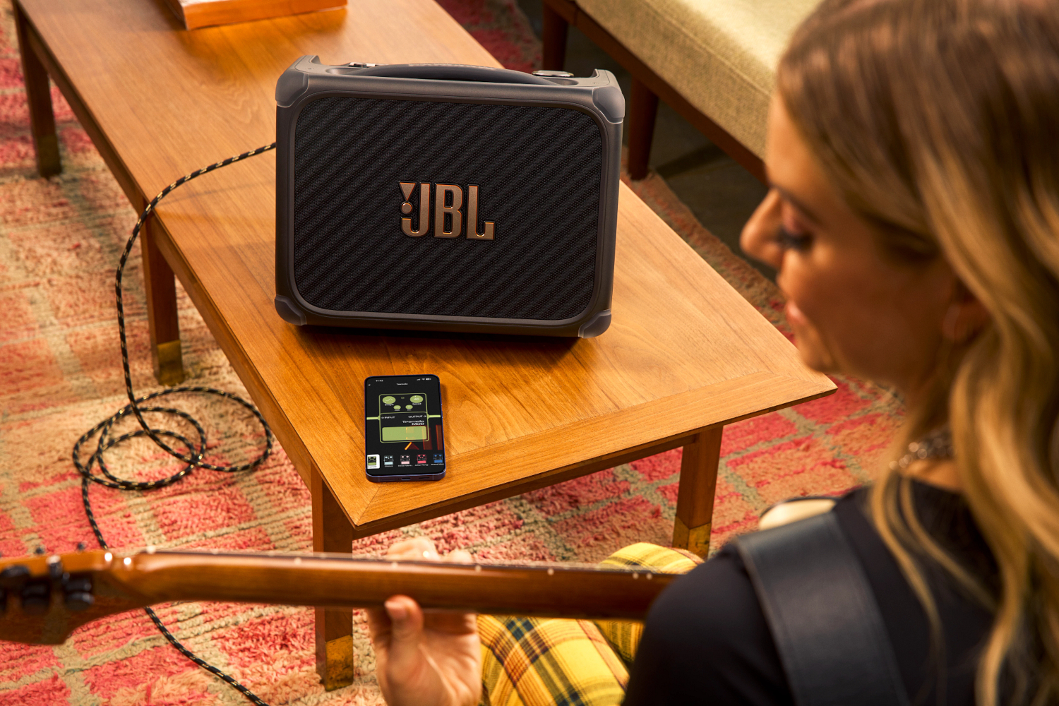 JBL BandBox Solo i Trio łączą wzmacniacz z głośnikiem Bluetooth i sztuczną inteligencją