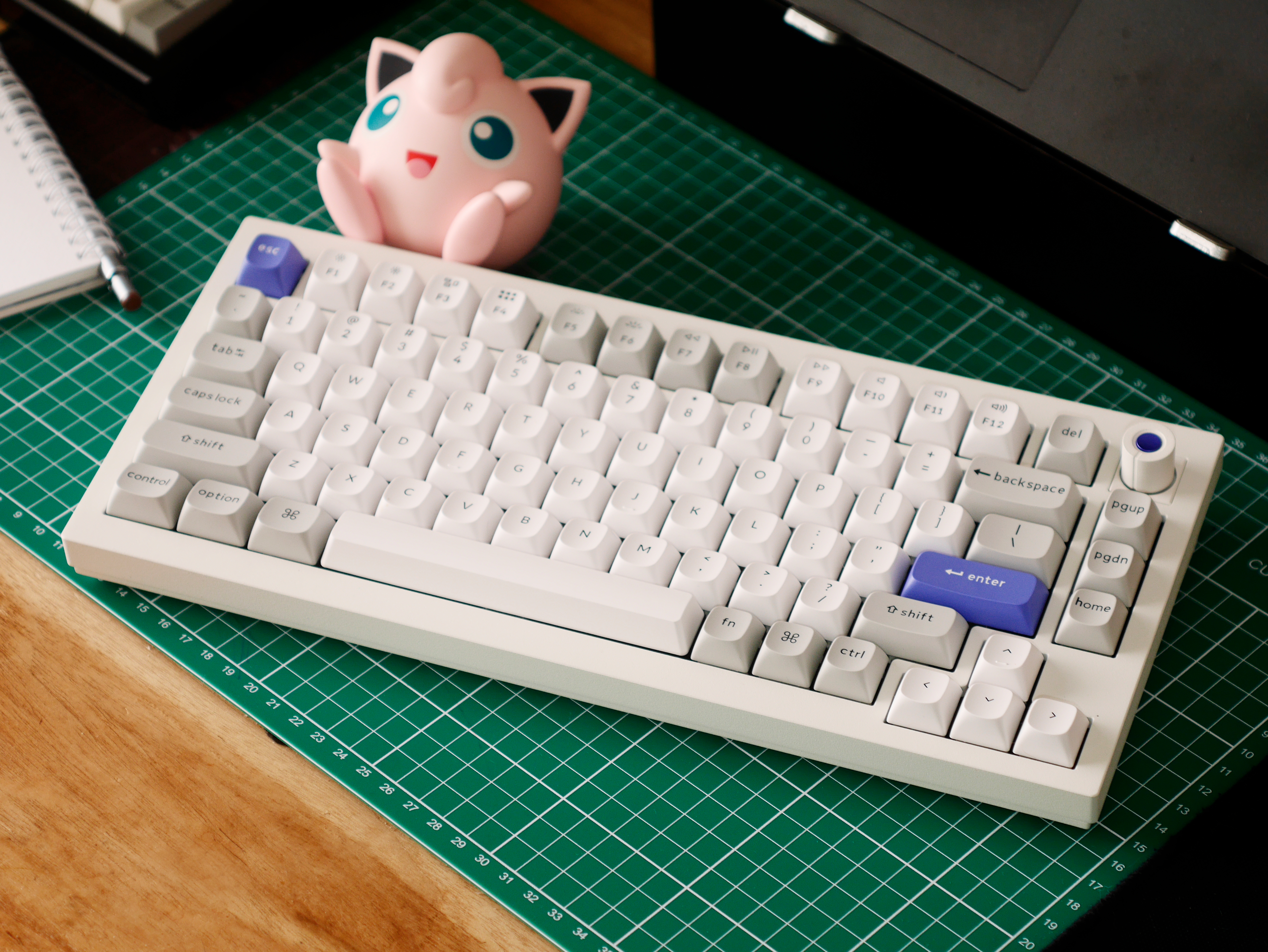 Podstawowa klawiatura do gier wykonana niemal bezbłędnie, bezprzewodowa niech będzie przeklęta: Recenzja Keychron Q1 HE 8K