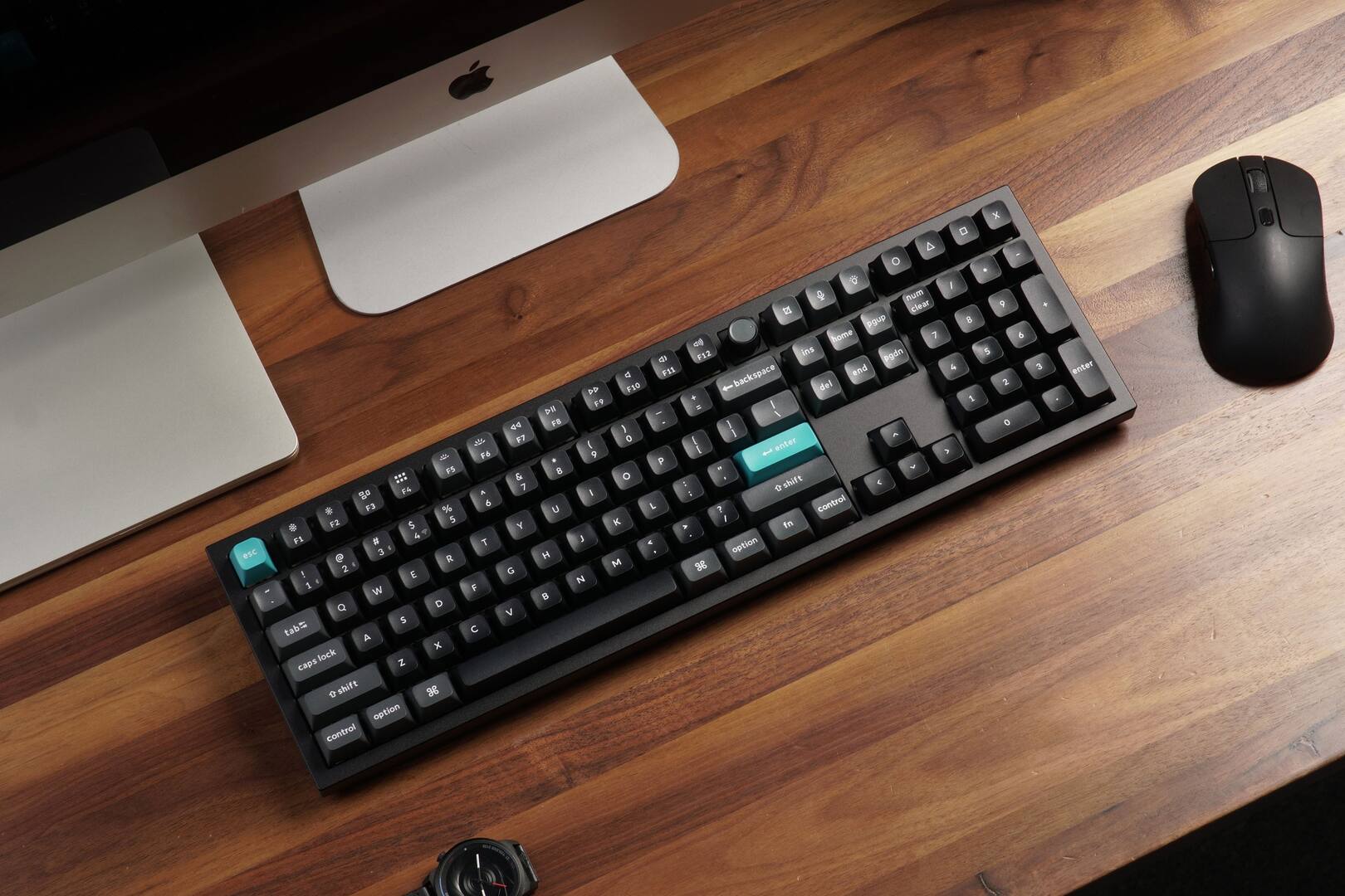 Nowa bezprzewodowa klawiatura mechaniczna Keychron klasy premium pojawia się u sprzedawców detalicznych przed premierą z klawiaturą numeryczną, nowymi przełącznikami i pollingiem 8 kHz