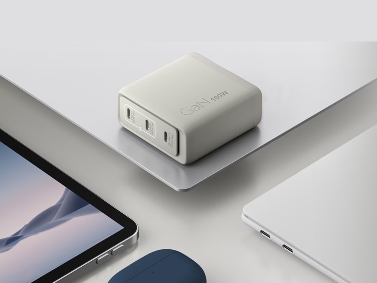 Nowa, kompaktowa ładowarka firmy Lenovo z 3 portami i technologią GaN, umożliwiająca szybkie ładowanie o mocy 100 W, trafia do sprzedaży w Stanach Zjednoczonych