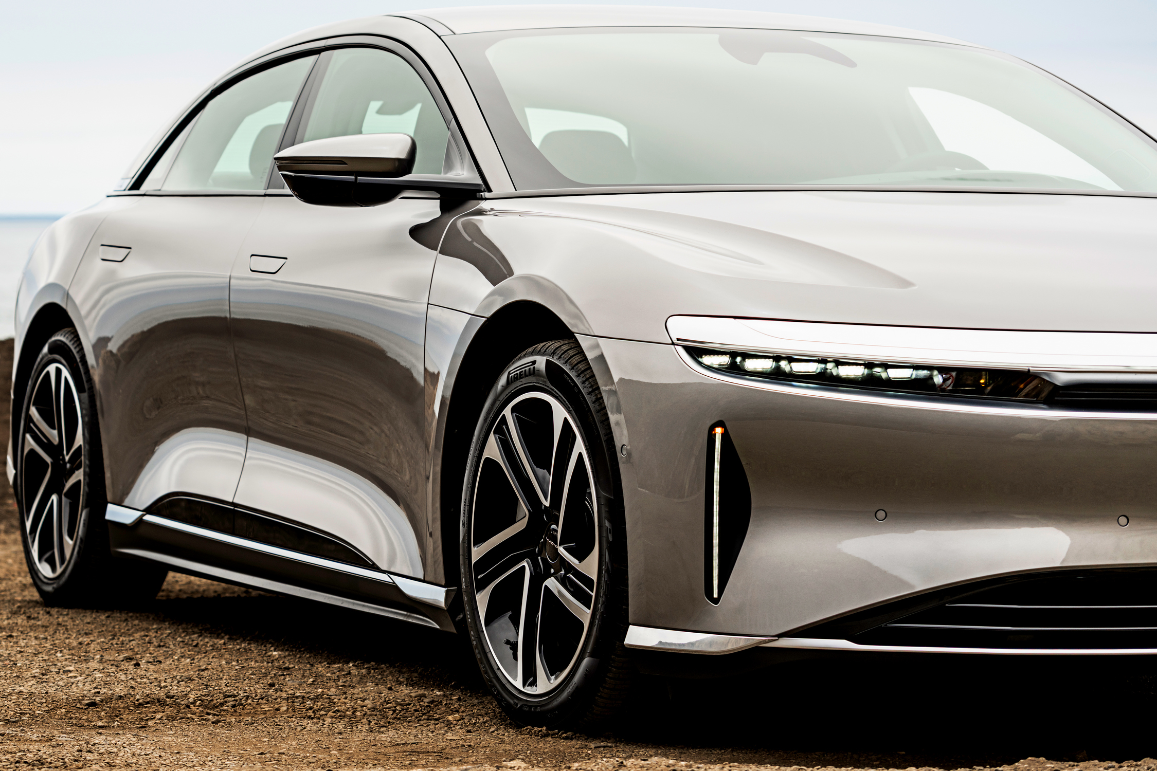 Nowa aktualizacja Lucid Air ujawnia poważny problem sprzętowy używanych luksusowych samochodów elektrycznych