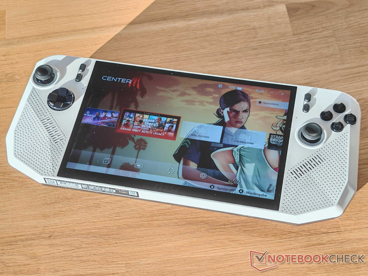 MSI rozszerza dostępność gamingowego handhelda Claw A8 wyposażonego w Z2 Extreme