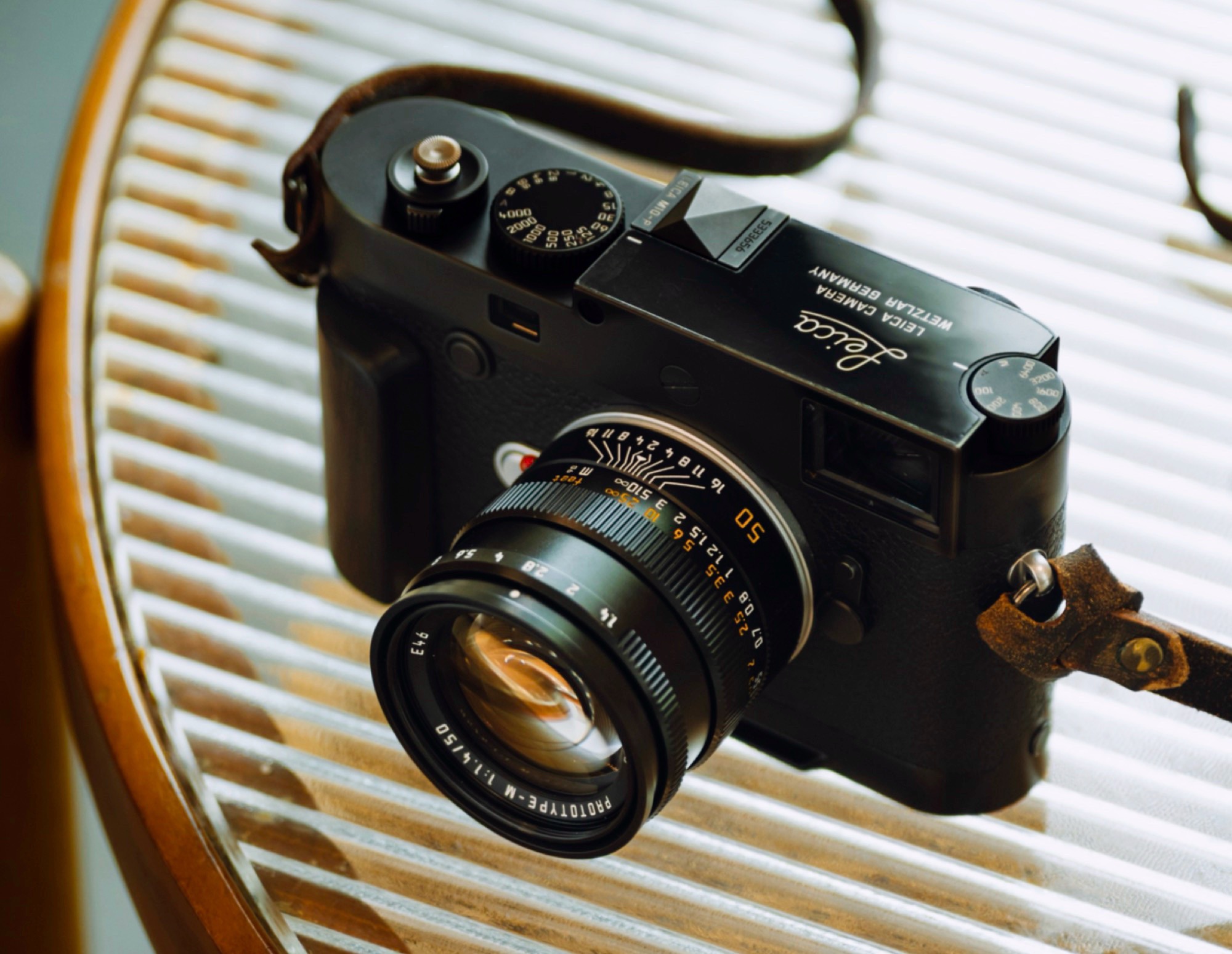 Obiektyw Mandler 50 mm f/1,4 Pre-ASPH naśladuje model Leica Summilux, a jego cena wynosi równowartość 280 dolarów