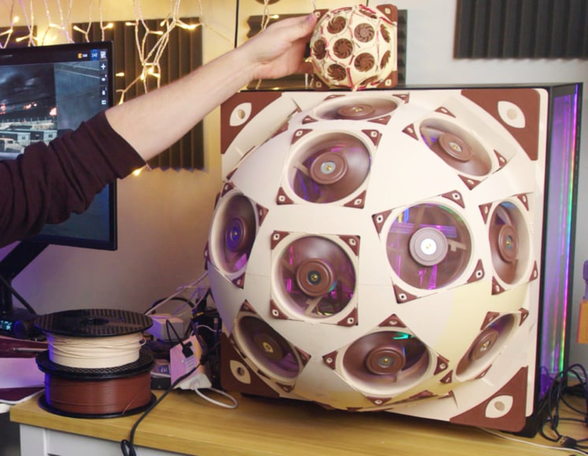 Noctua SuperDome pozwala komputerom do gier pracować znacznie chłodniej