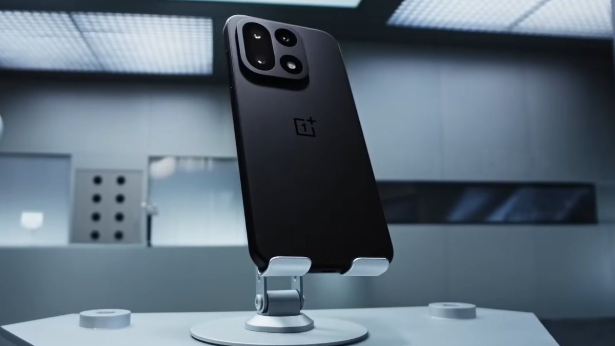 Wyciek OnePlus 16 ujawnia ulepszenie teleobiektywu