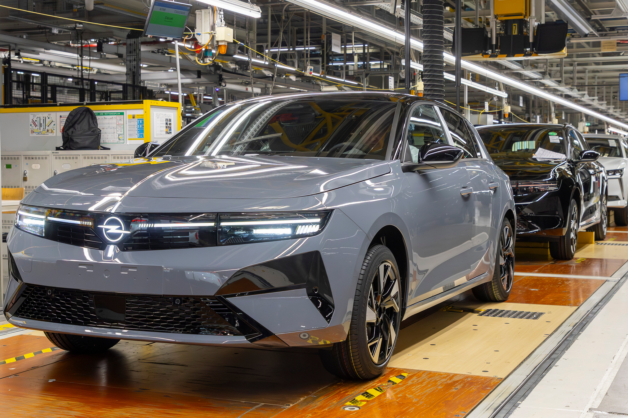 Nowy elektryczny Opel Astra z Rüsselsheim: Czy przystępne cenowo pojazdy elektryczne za 25 000 euro z chińską technologią spowodują zwrot?