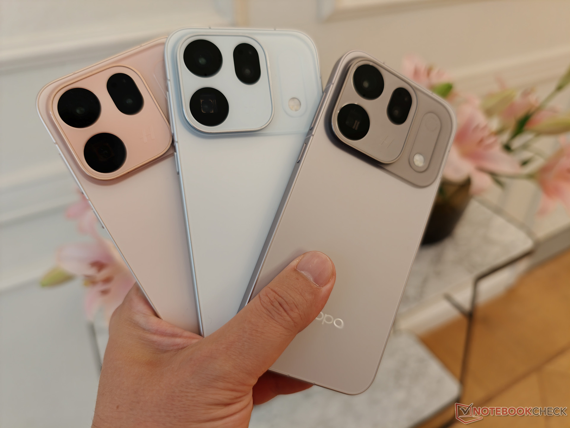 Oppo Find X10 trafia do Europy z mniejszą baterią i ograniczonym wyborem pojemności pamięci