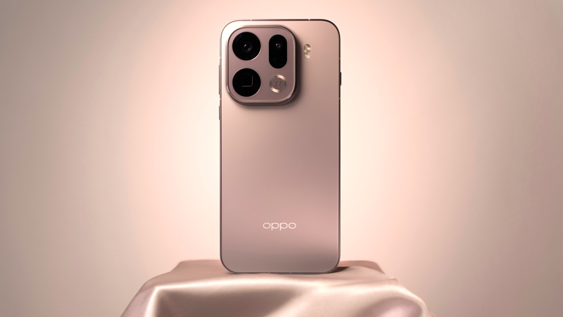 Oppo Find X9 Pro: Globalny model importowy wymieniony u pierwszego sprzedawcy detalicznego z przewagą cenową