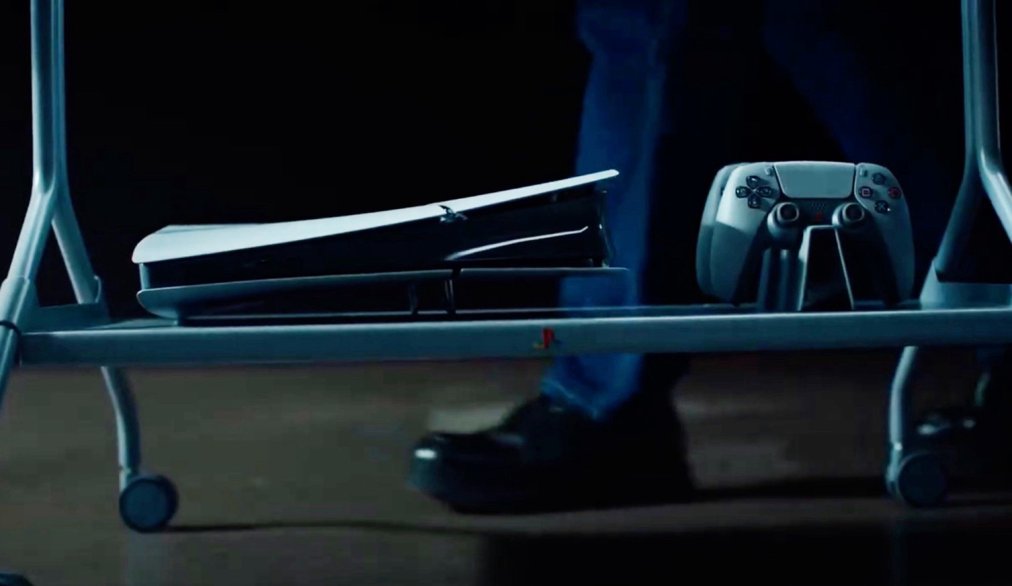 Podstawa przekształca Sony PS5 w sztukę retro