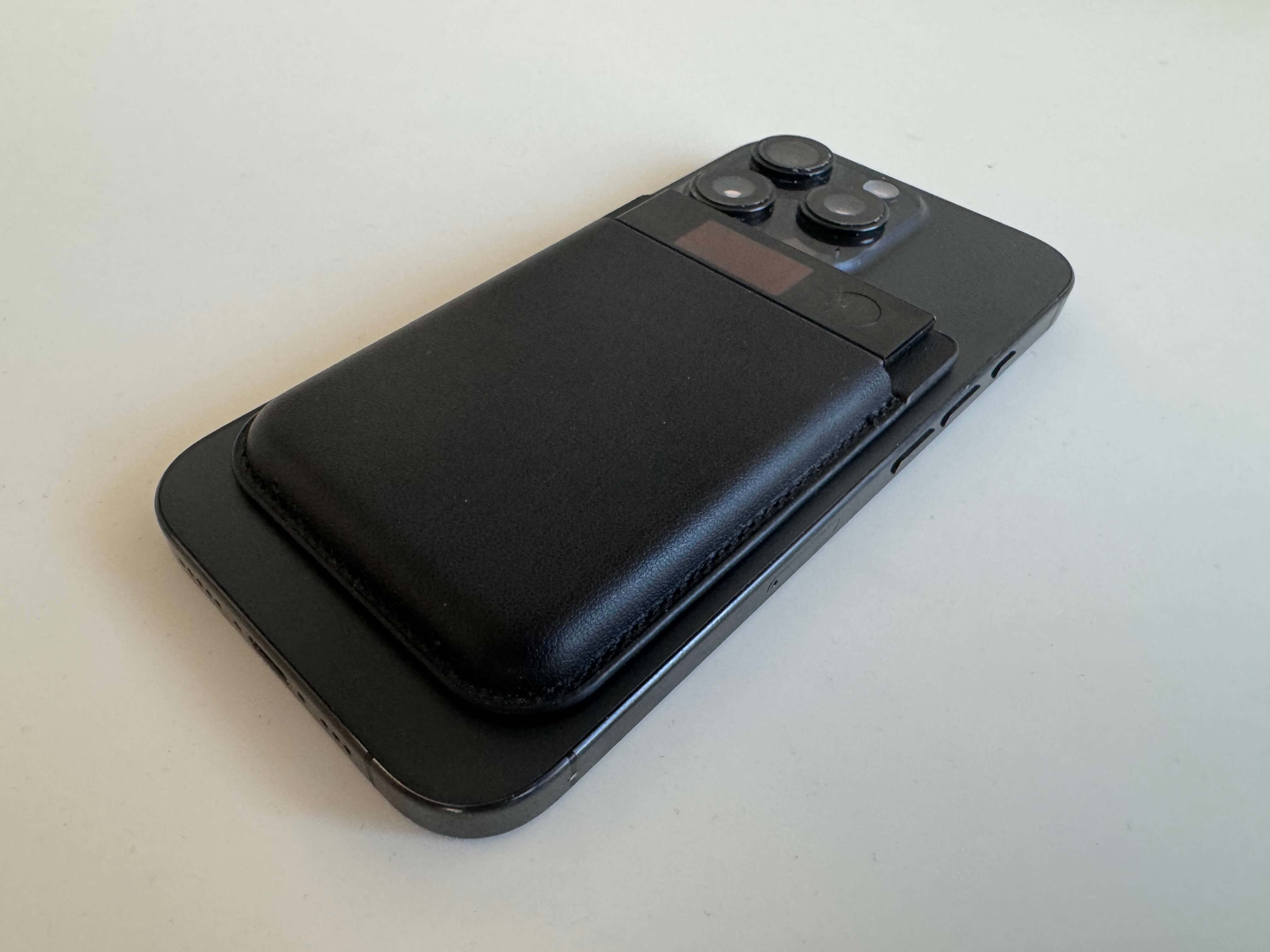 Recenzja rejestratora Plaud Note Pro AI